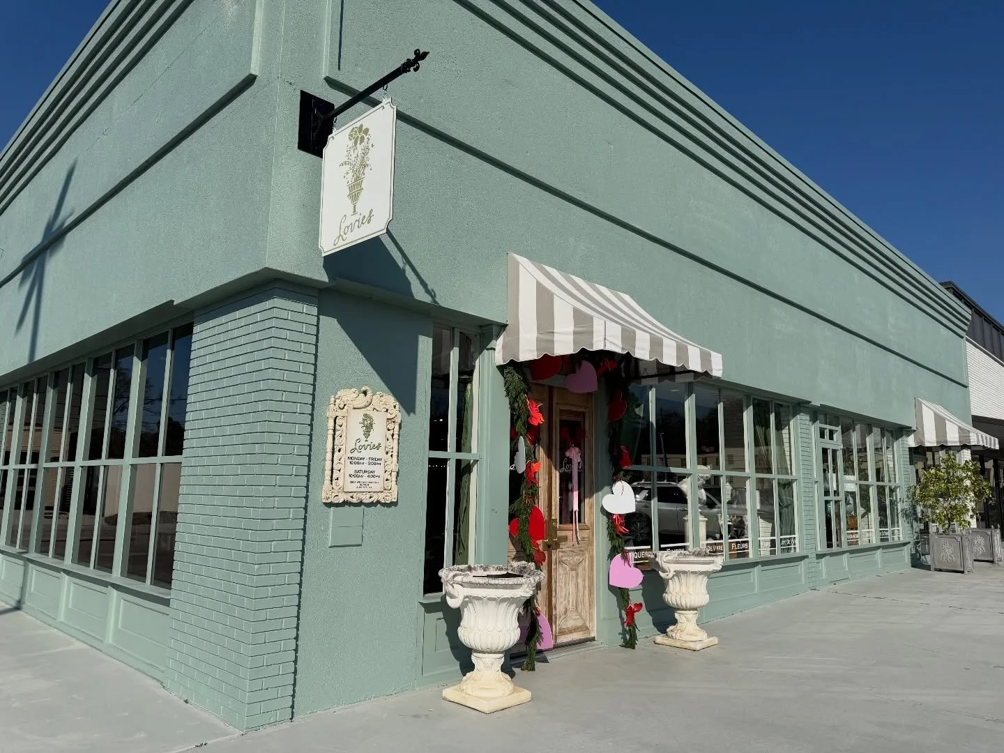 Thrilled to welcome Lovies to the Will&rsquo;s Dills family! They&rsquo;re freshly stocked with Garlic Dills &amp; Devil Dills.