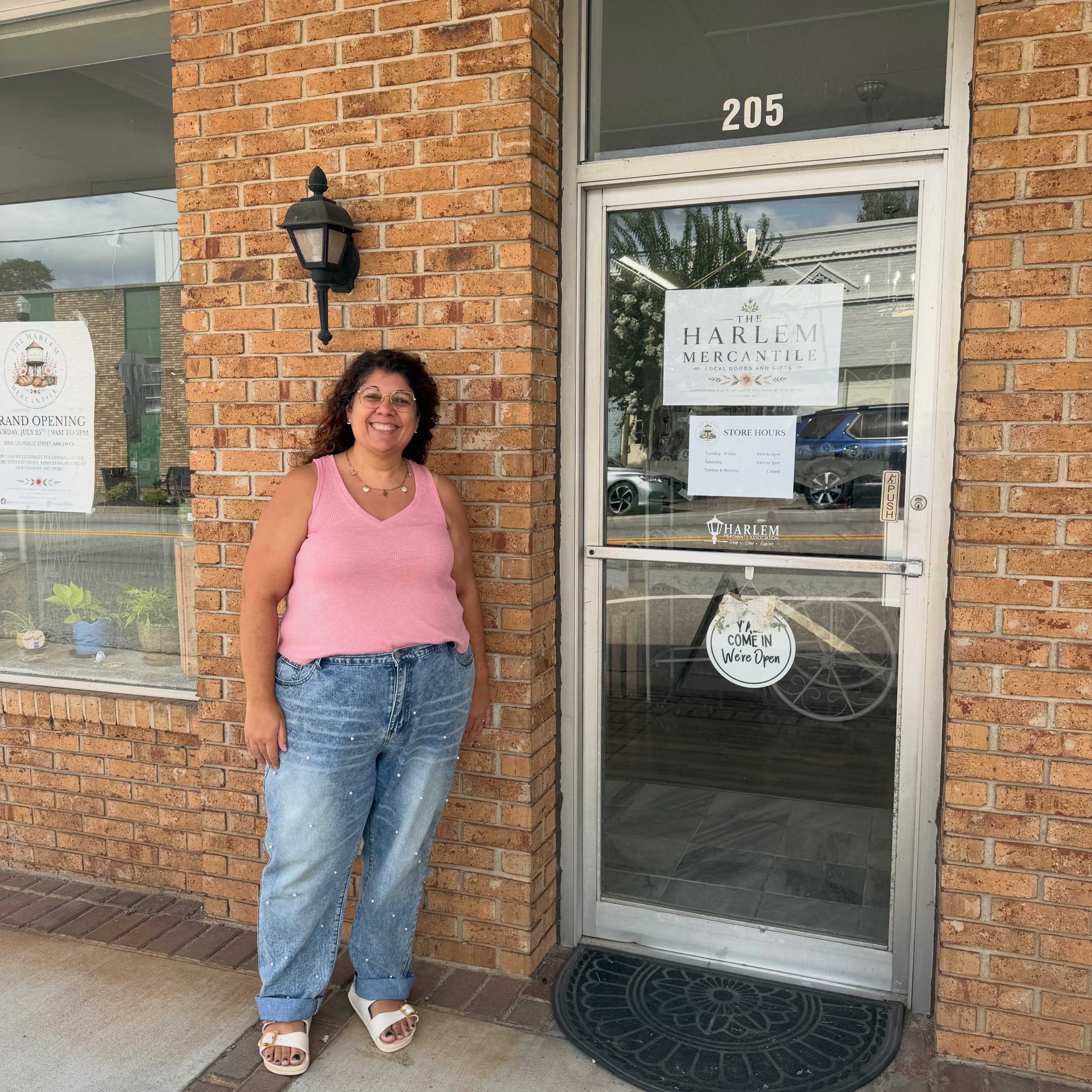 Stoked for my friend and fellow Davidson Fine Arts classmate Jeanine and her new shop, The Harlem Mercantile (205 N Louisville St in Harlem, GA). They&rsquo;re the newest Will&rsquo;s Dills retailer and our first spot in Harlem! Welcome to the family