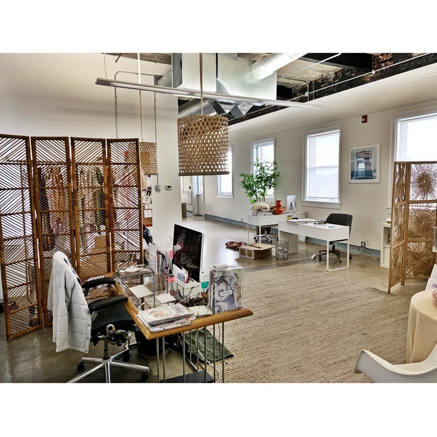 Amazing, open-concept office space on the third floor at @1600meeting looking for a creative business to call it home! ⁣
⁣
✔️ 1,568 square feet ⁣
✔️ Private conference room⁣
✔️ Private bathroom⁣
✔️ Storage closets ⁣
✔️ Porch access ⁣
✔️ Great natural