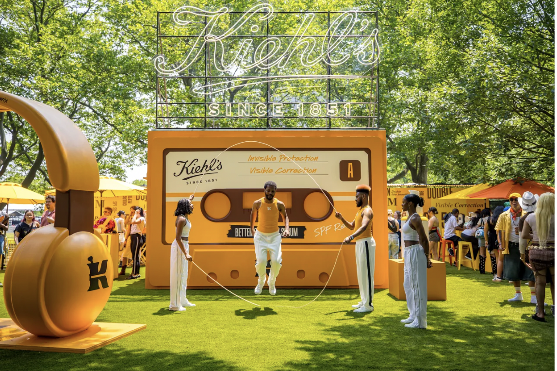 Top Marketing Trends of 2025: Experiential Marketing, AI, and Human Connection