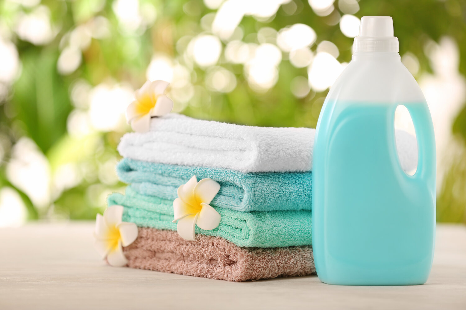 5 Benefits of Ironing Spray - Fabric Care