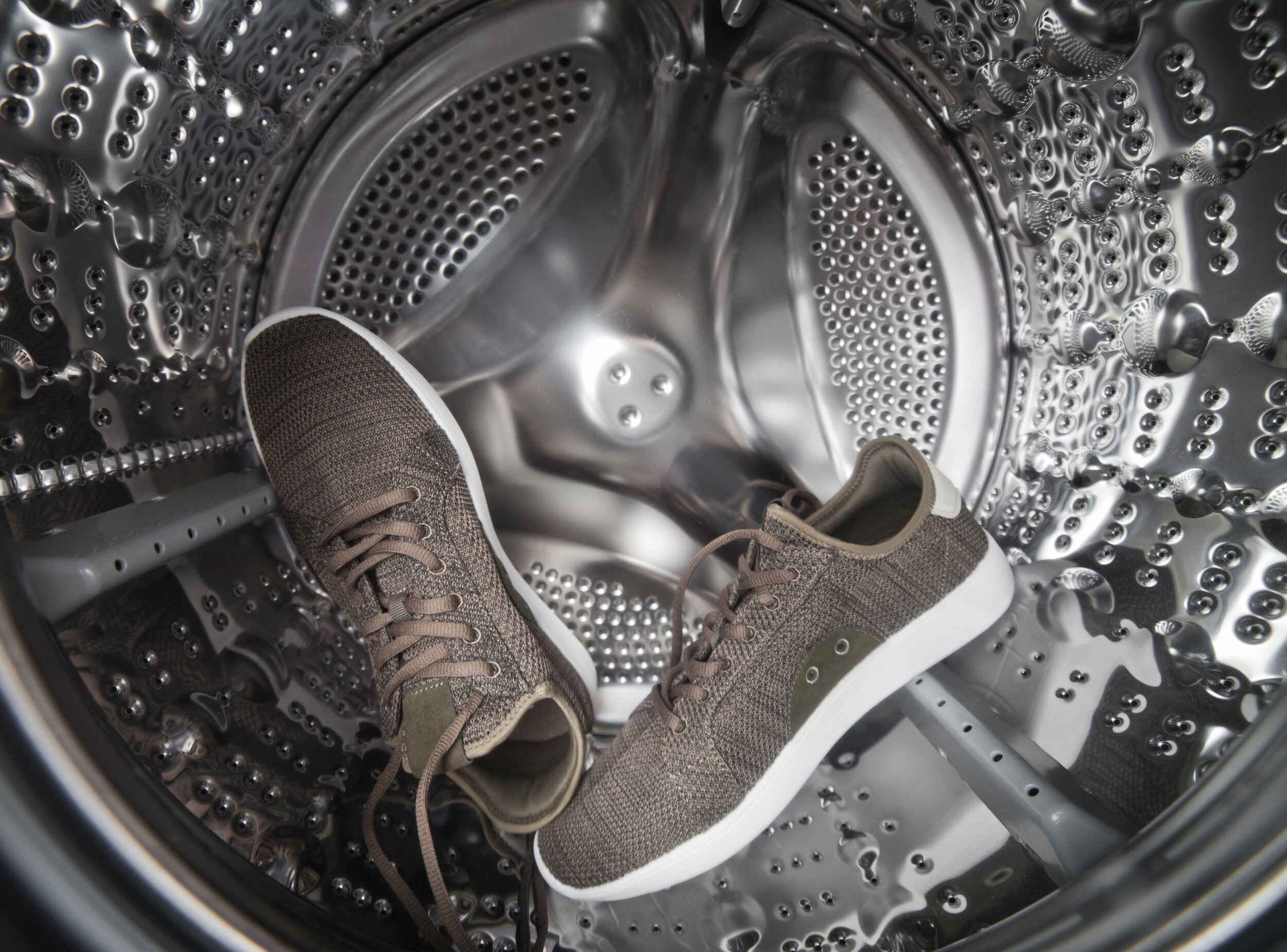 Should I Wash My Shoes in the Washing Machine?