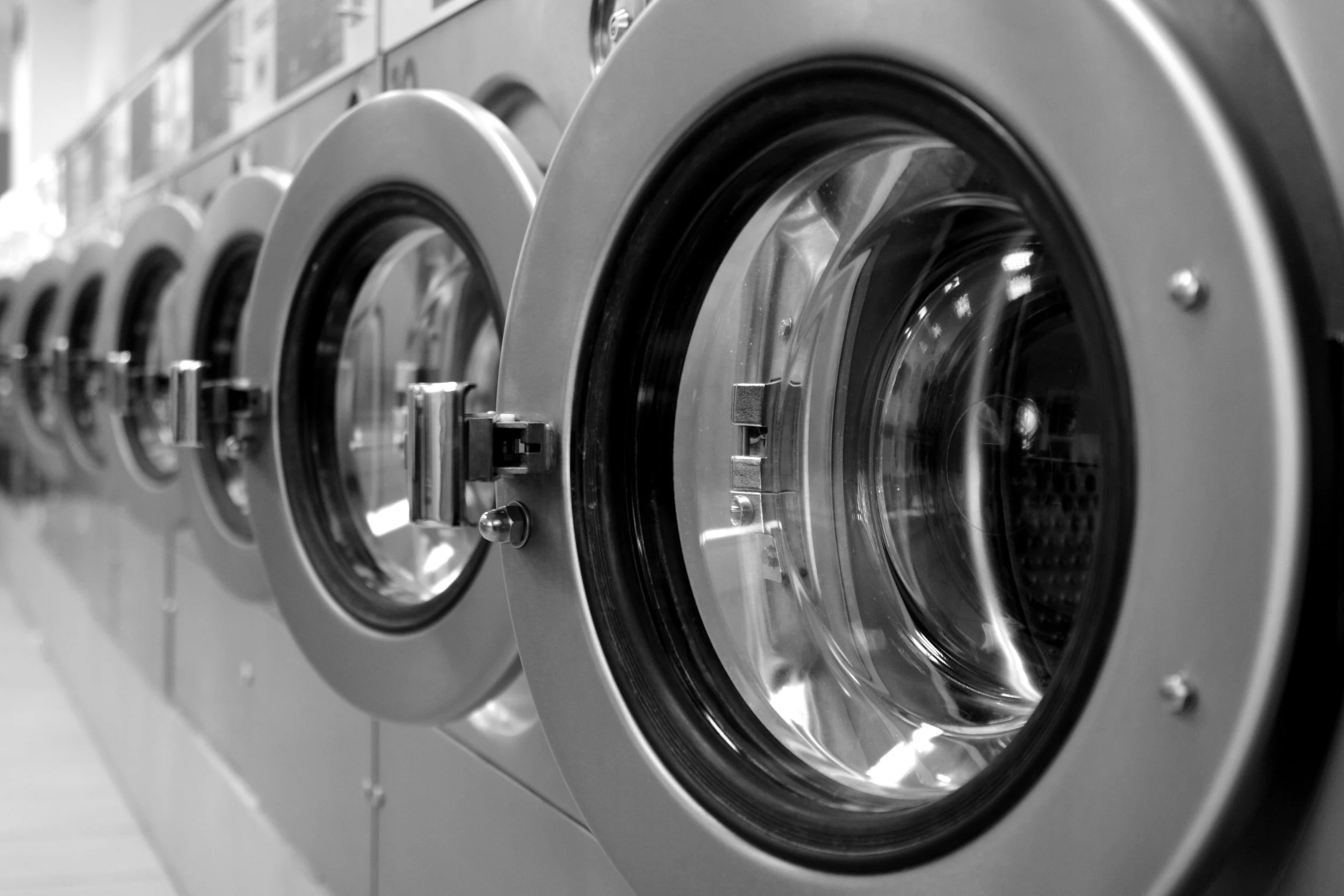 Why Using a Laundromat Is Better Than Doing Your Laundry at Home
