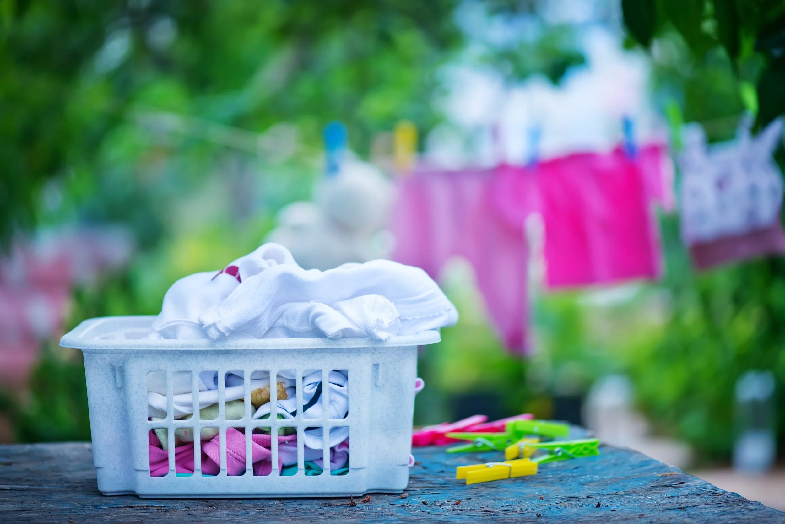 Summer Laundry Tips to Brighten Your Season