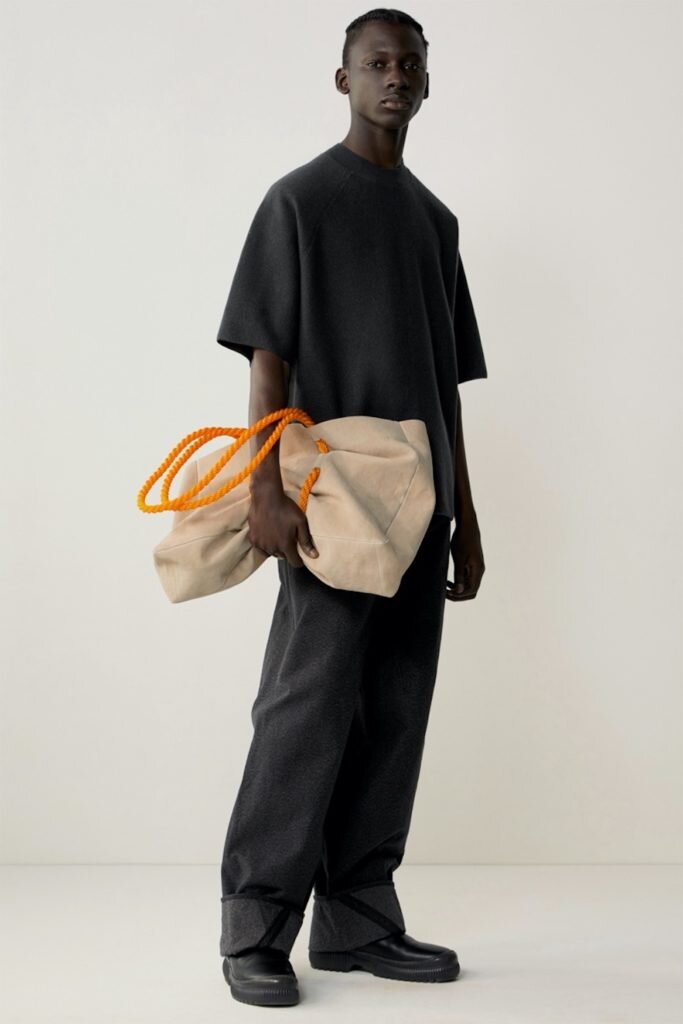 cos-fw2020-collater.al-7-683x1024.jpg