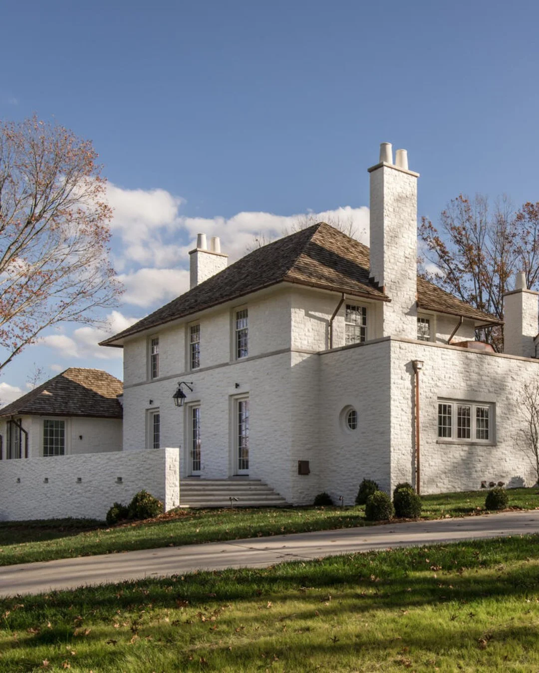 We&rsquo;ve opened one spot in our residential custom build schedule. ⁠
⁠
This opening is ideal for clients planning a high-end custom home or significant renovation who value early alignment between architecture, interiors, and construction&mdash;pa