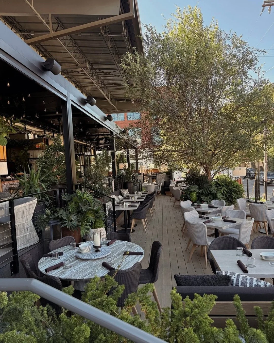 Built for sunny days ☀️⁠
⁠
The @abarestaurant patio in Nashville's Wedgewood Houston. ⁠
⁠
Created in collaboration with @lettuceentertainyou.⁠
.⁠
Project: @abarestaurant Architecture &amp; Construction by Powell⁠
Interior Design by @lettuceentertainy