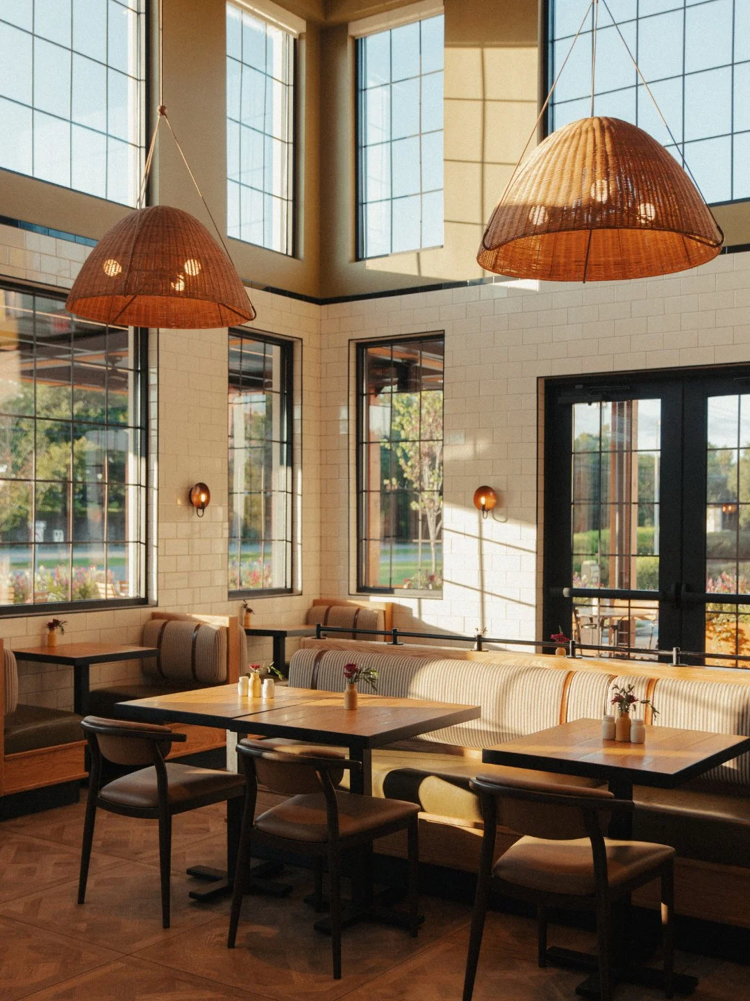 For @eattruce, our interiors team created a space that feels warm, thoughtful, and grounded in hospitality, where every detail has a purpose.⁠
⁠
Proud to see this one come to life.⁠
.⁠
Project: @eattruce Interior Design⁠
Photos: @danielmeigs