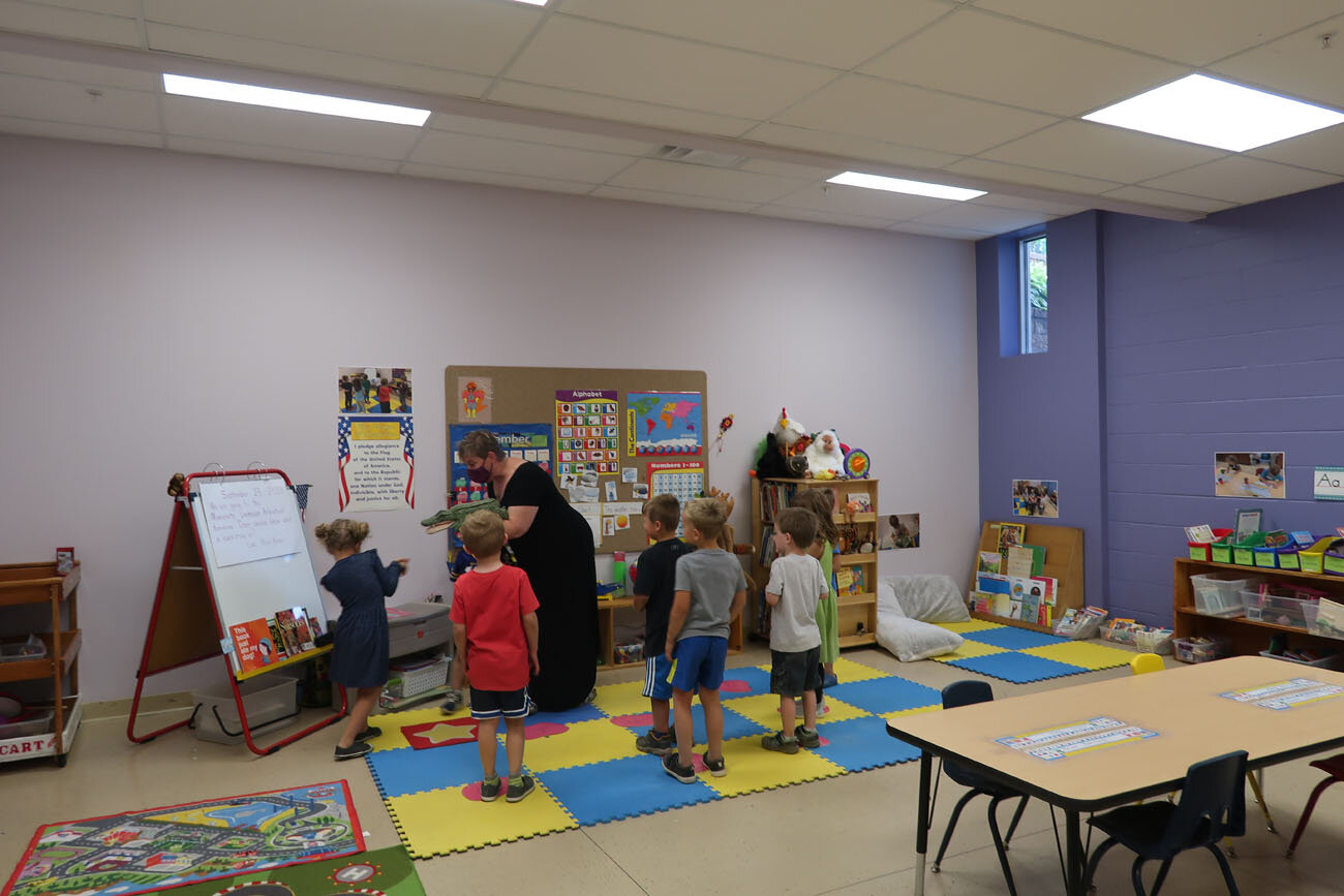 tlc-early-learning-center-bloomington-mn-kindergarten-kinderplus-classroom (3).jpg