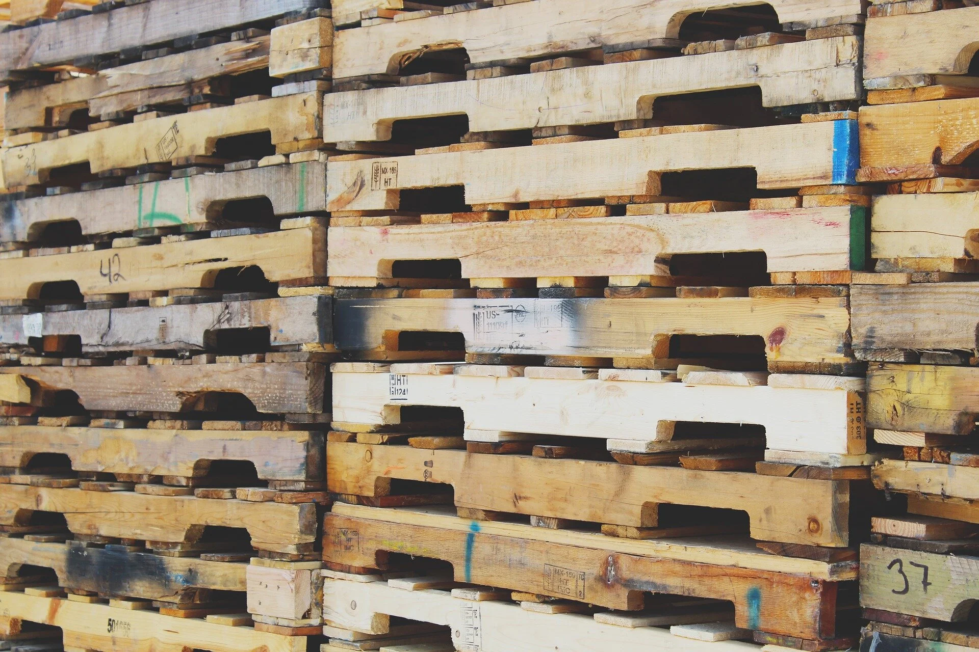 Used Wood Pallets for Sale — The Cincinnati Pallet Company