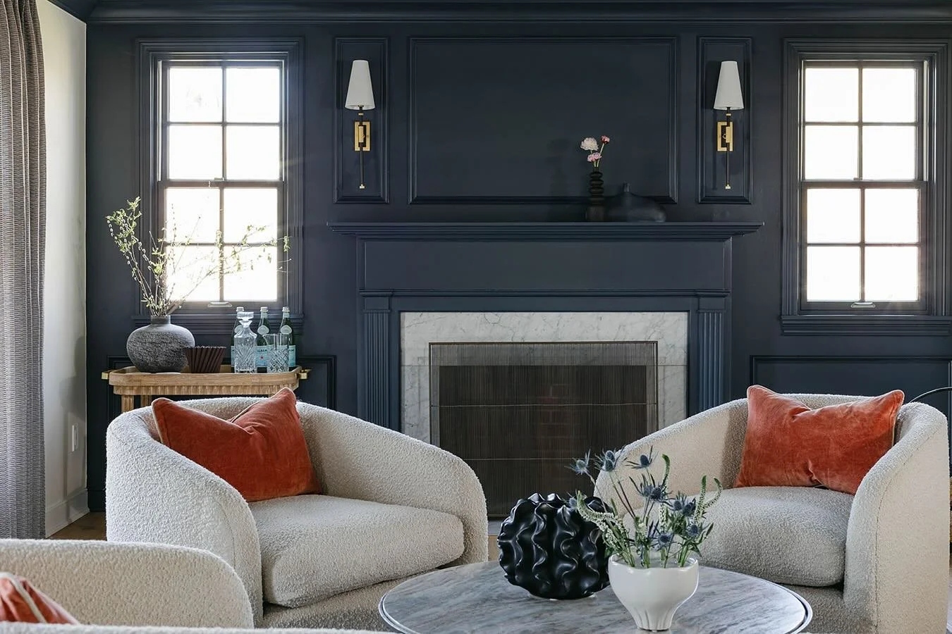 A fan favorite. Classic, dramatic, fun. They are not mutually exclusive 🖤

Designed and styled by us @stellanoirdesign 
Photography by @ramseybakerphotos_interiors