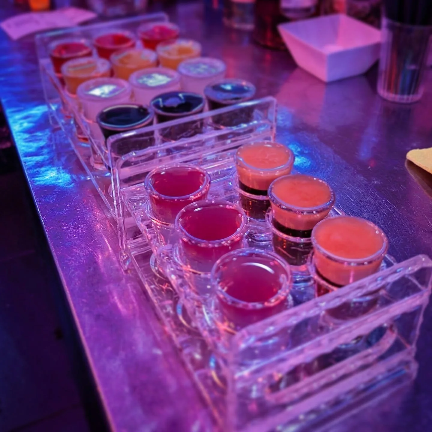 🎉🥃 Keep the holiday celebration going 🥃🎉

The season of celebrations is still in full swing ✨

Grab a tray of shooters, raise a glass, and keep the good vibes rolling 🥂

More flavors to choose from, more reasons to toast, and more moments worth 