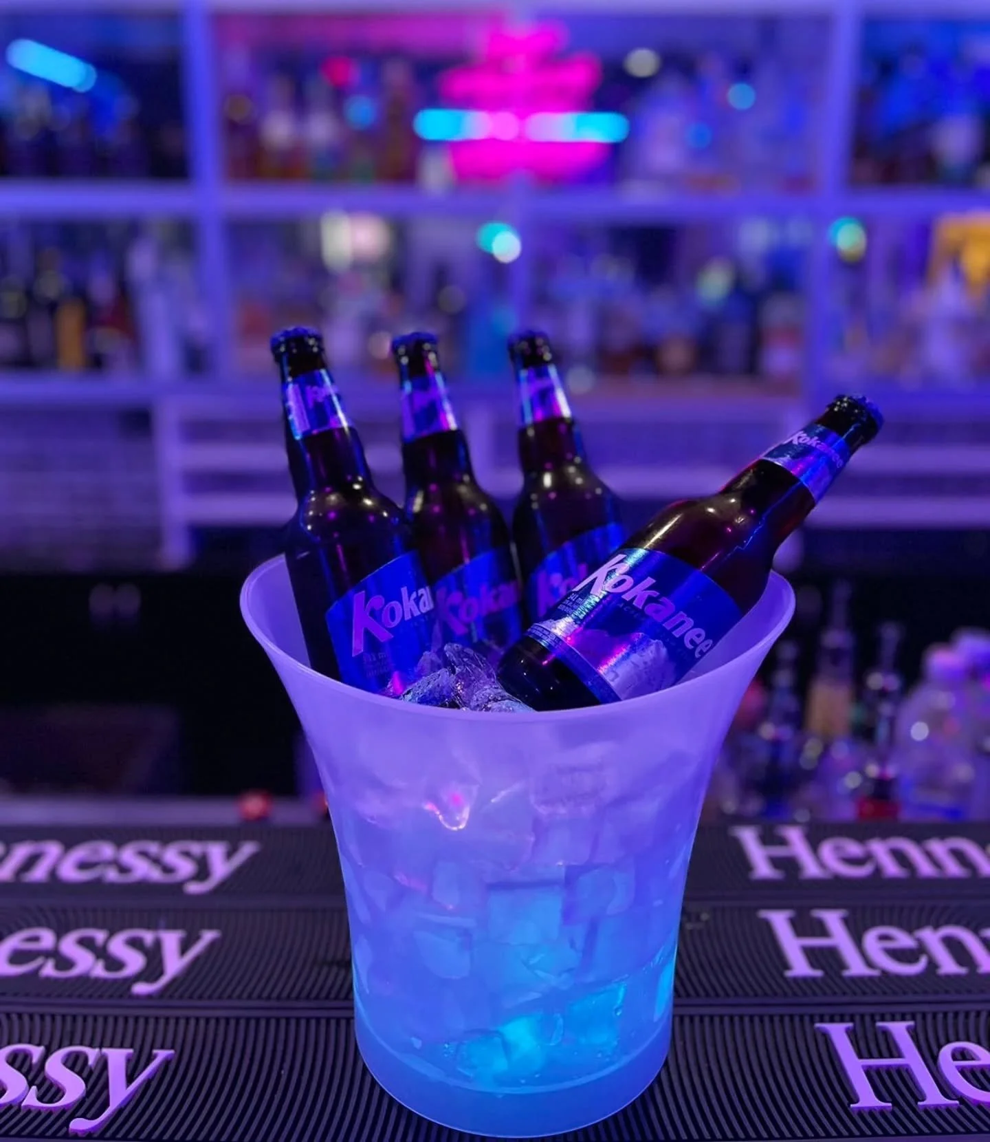 🍺 Tuesday Beer Happy Hour 🍺

Good news for beer lovers&hellip; Tuesday nights just got better. From 7PM&ndash;12AM, enjoy 30% off beer and grab a cold one for as low as $4.55 each.

Round up your friends, pick your favorite songs, and let the good 