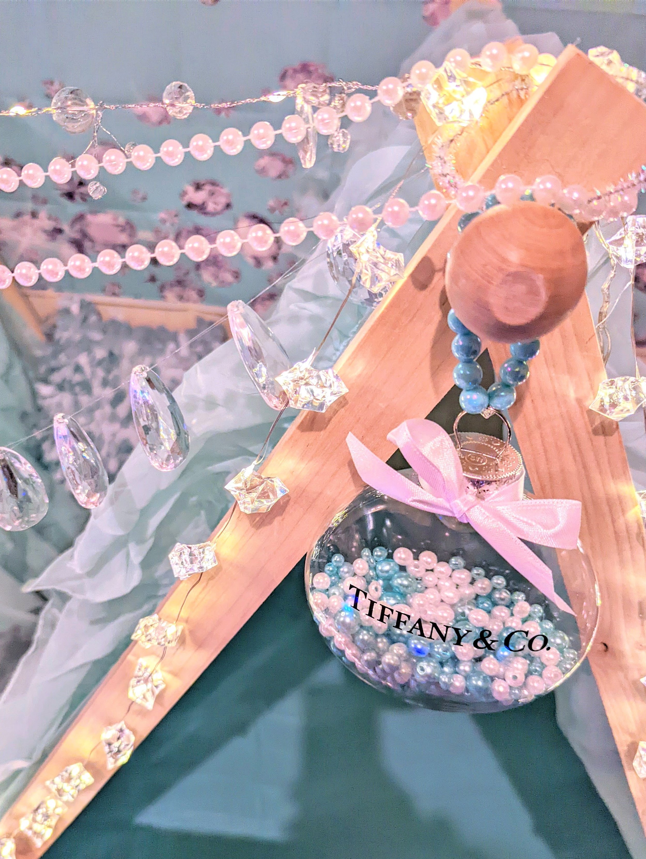 7 Best Ideas for a Pearl-Themed Party - Everything Enchanting