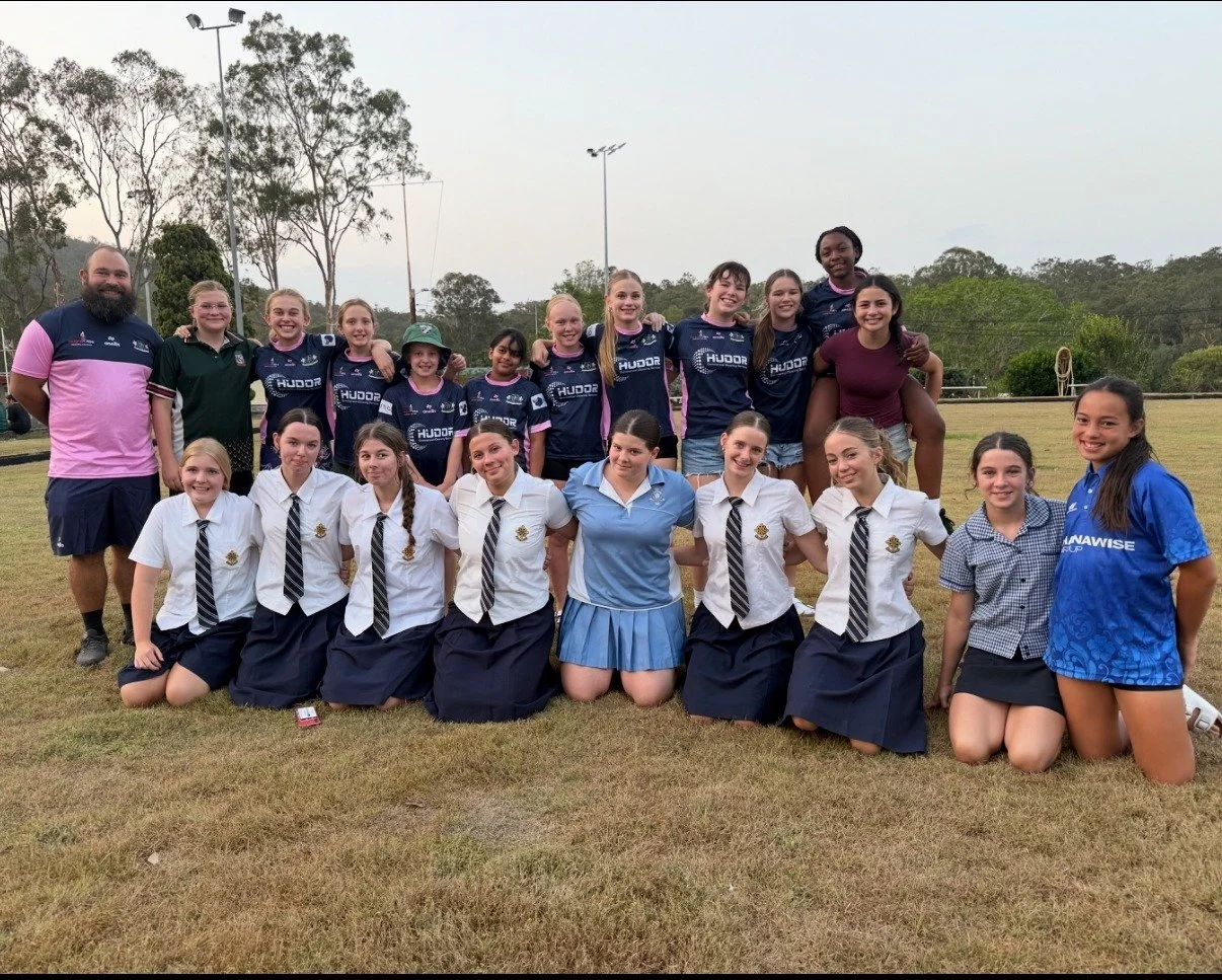 A great turnout for our Junior Girls info night where special guest Premier Women's coach Manny Cole-Manolis joined us to share his thoughts on GPS pathways for our girls and the bright future of women's rugby at Yoku Rd. 
Thanks also to Matt Chapma