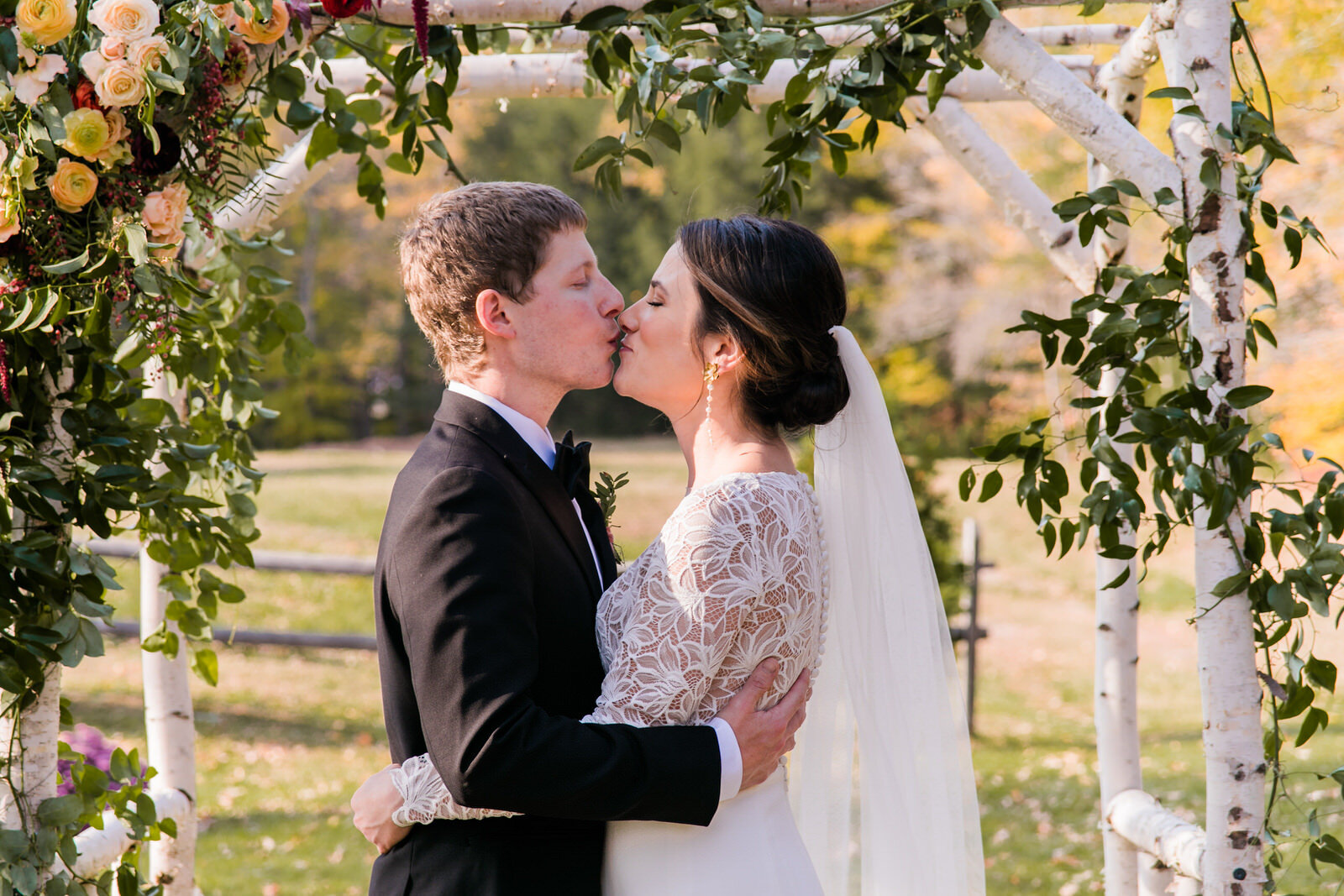 outdoor-wedding-first-kiss-Grafton-Vermont.jpg