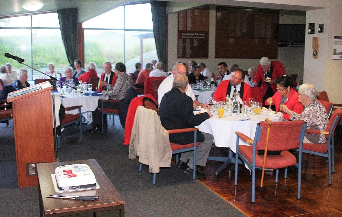 Members enjoying themselves!