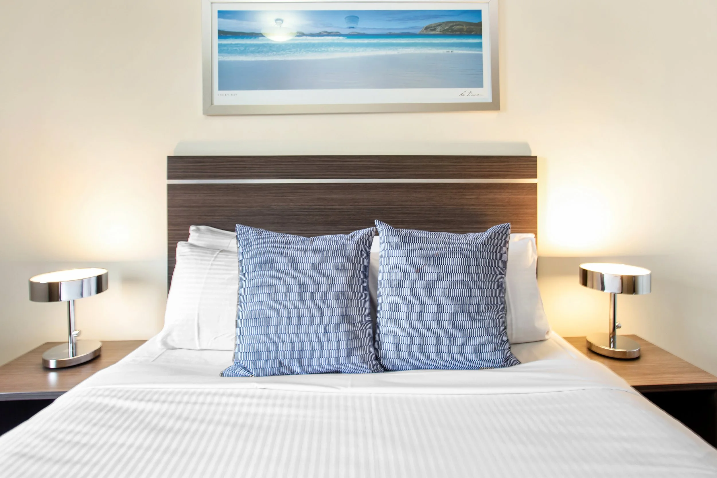 Spacious Hutt Street Book Online Now Hume Serviced