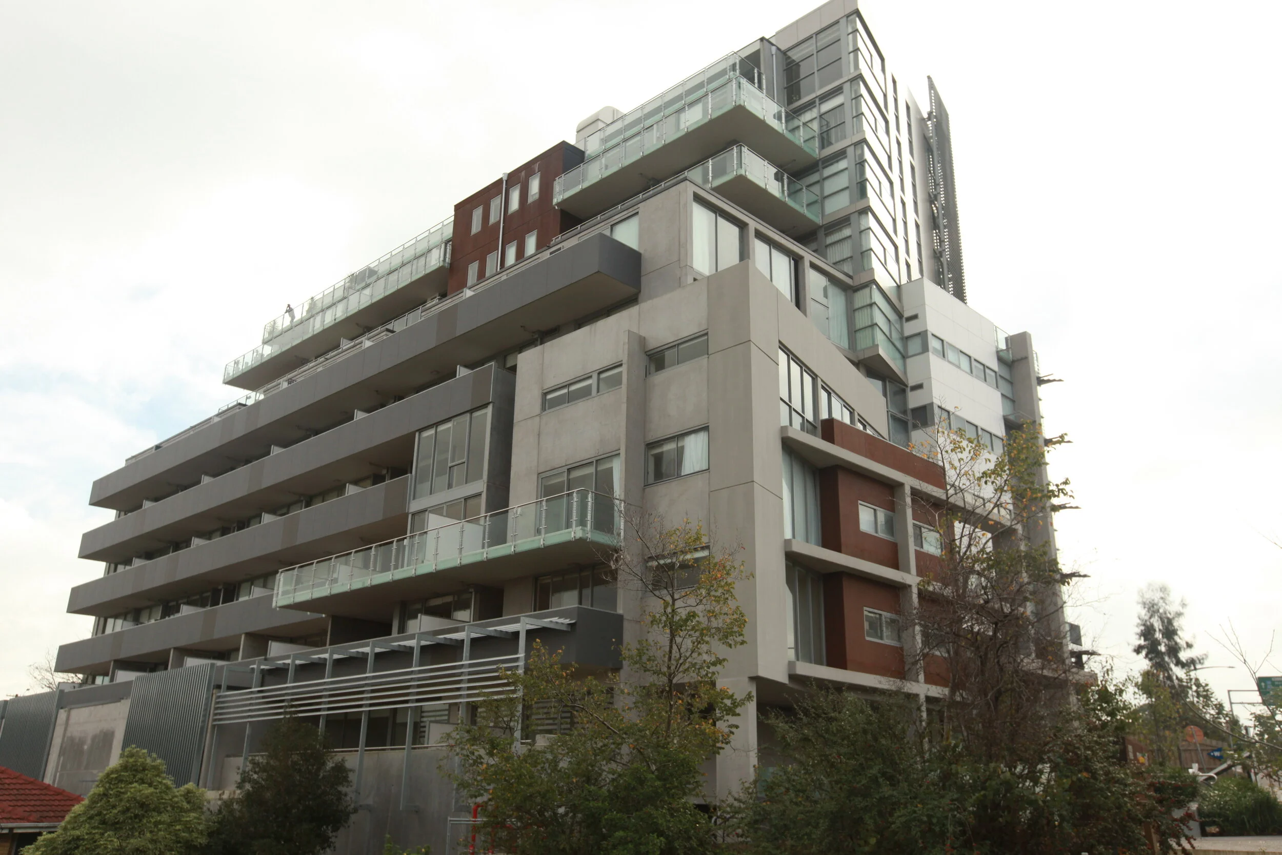 MADISON APARTMENTS, DONCASTER 80 APARTMENTS/2 LEVELS OF BASEMENT CAR PARK