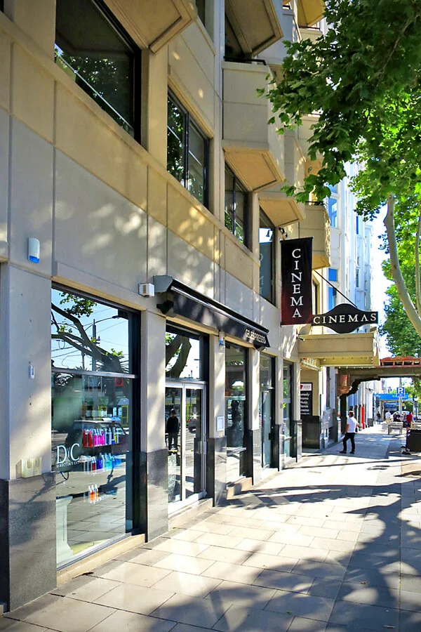 CINEMA COMPLEX, ST KILDA 6 CINEMAS/8 LEVELS OF CAR PARK/55 APARTMENTS/RETAIL/3 LEVELS OF BASEMENT CAR PARK