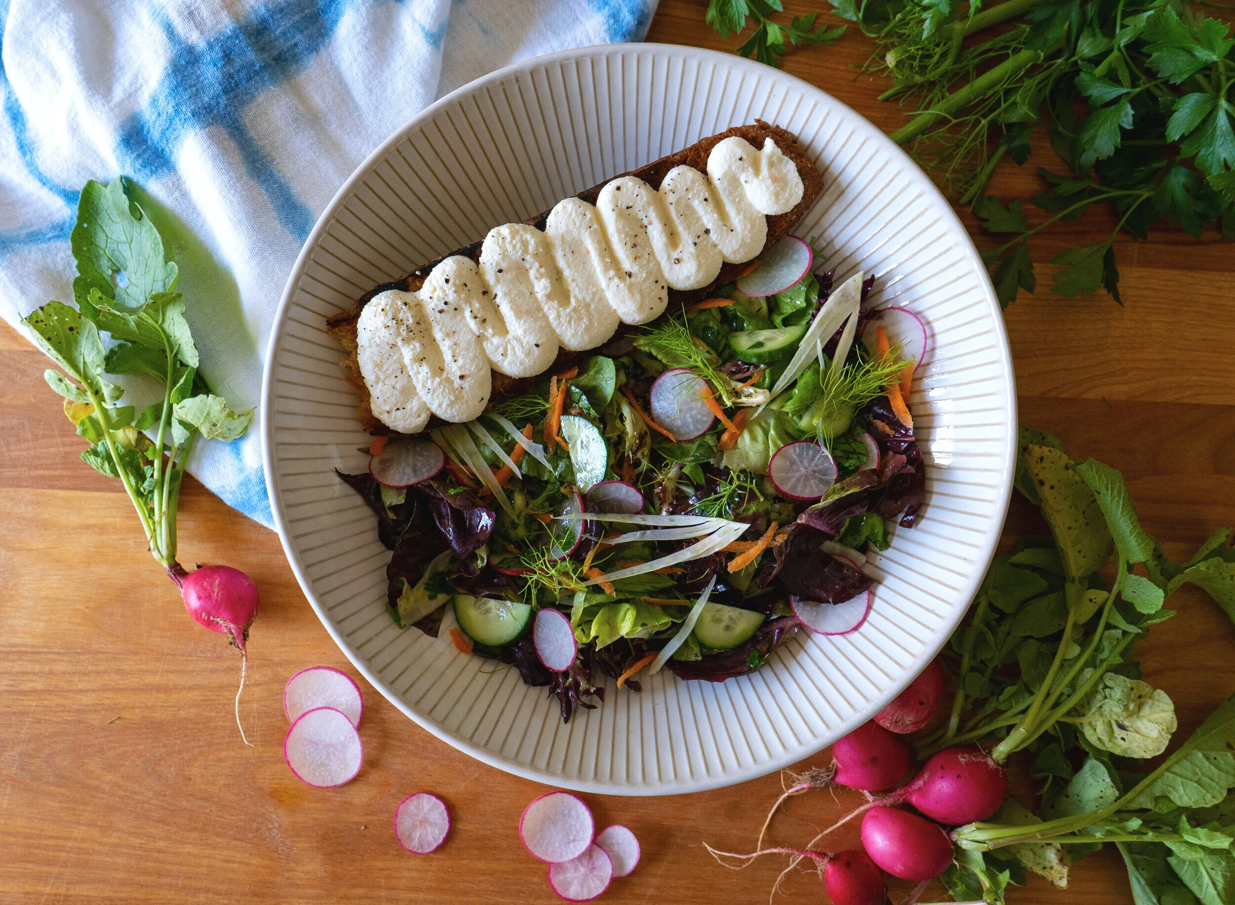 ricotta_toast_salad_08.jpg