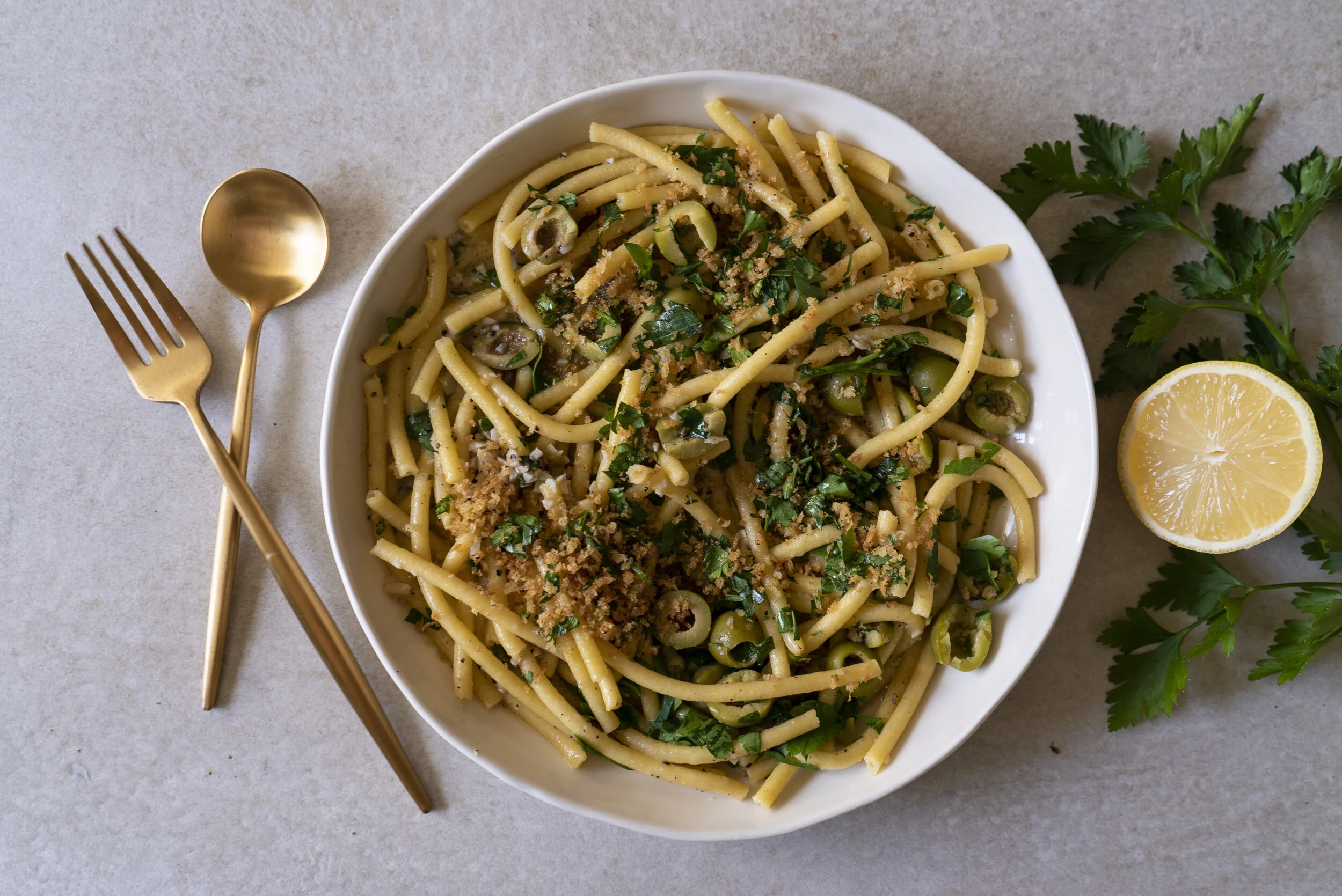 olive_bucatini_02.jpg