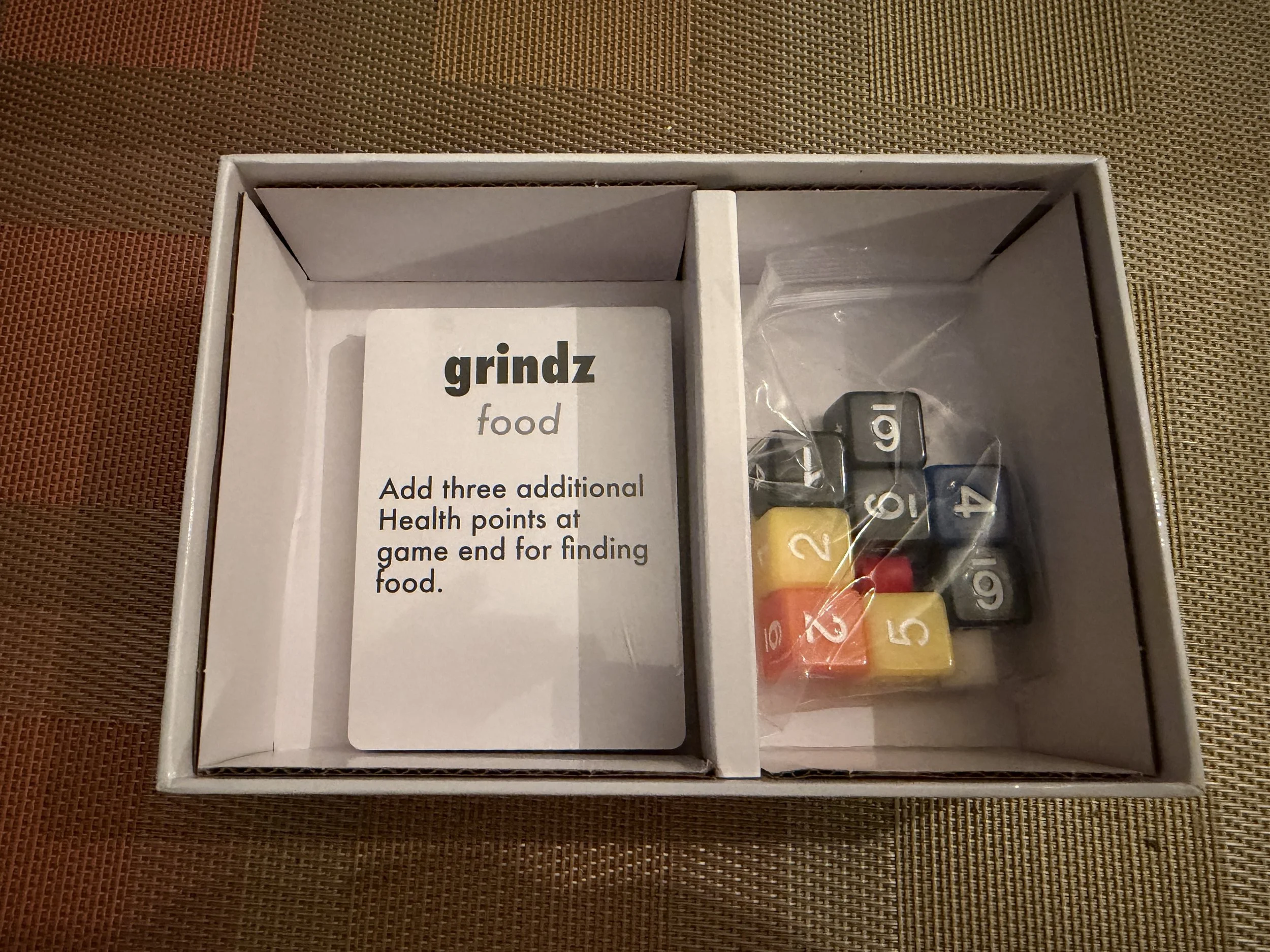 Divider in the bottom box