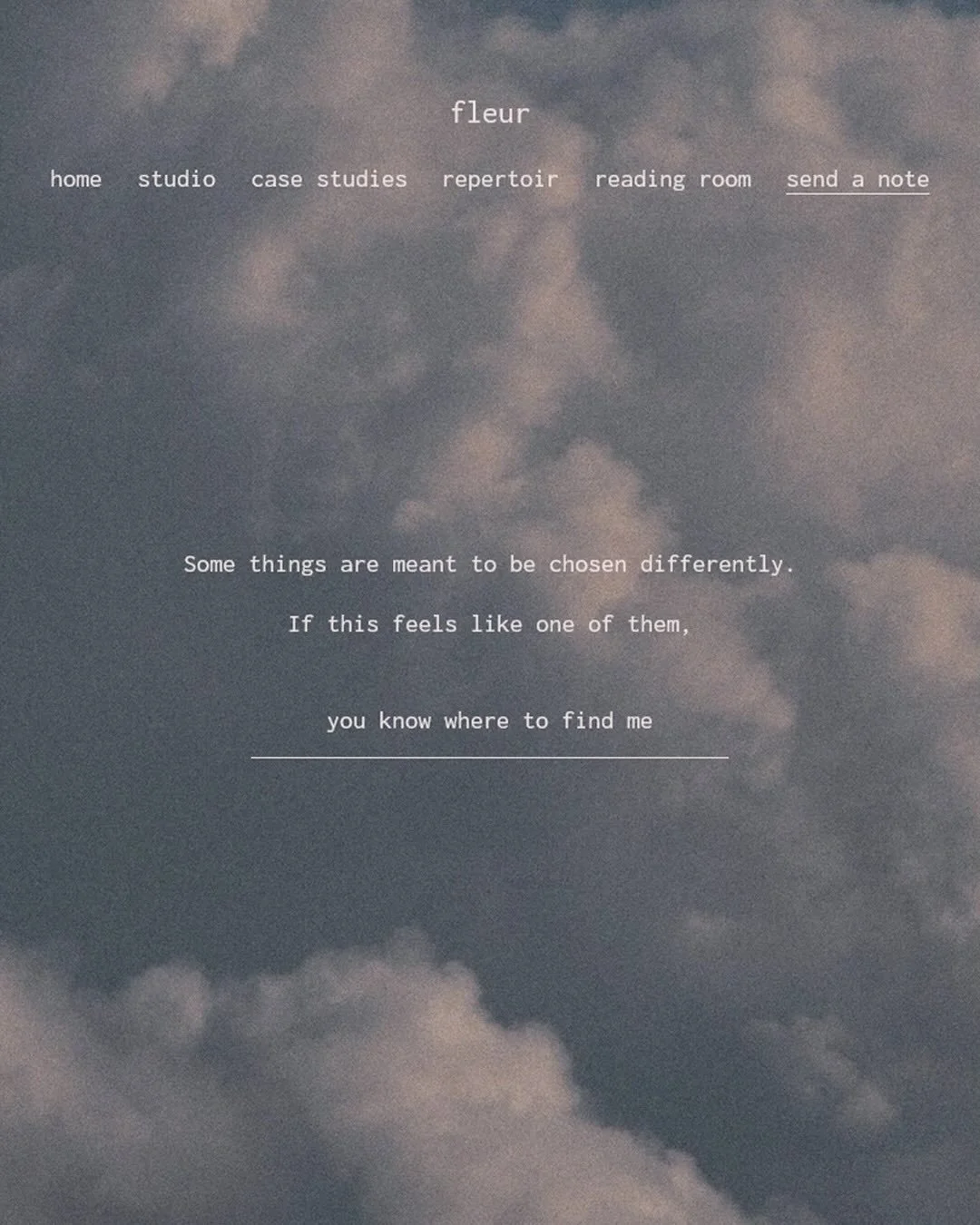 Fleur is a study in restraint &mdash; a template designed for those who prefer a quieter, more intentional presence.
Not made to stand out loudly, but to be discovered slowly.

~

A Fleur egy visszafogott, finoman fel&eacute;p&iacute;tett sablon azok