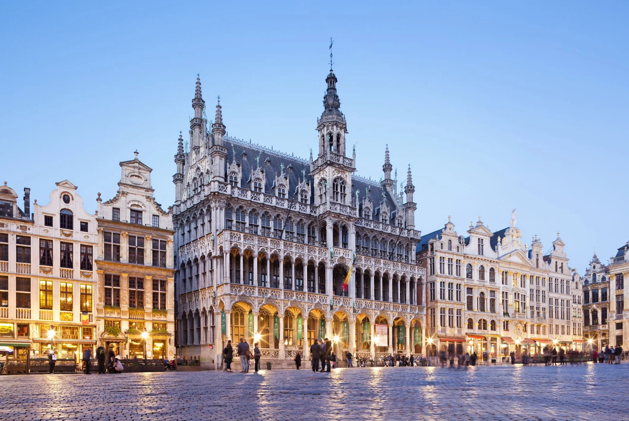 Brussels-1GrandPlace-GettyIJorg-Greuel-58a4c6dc5f9b58a3c943d3c5.jpg