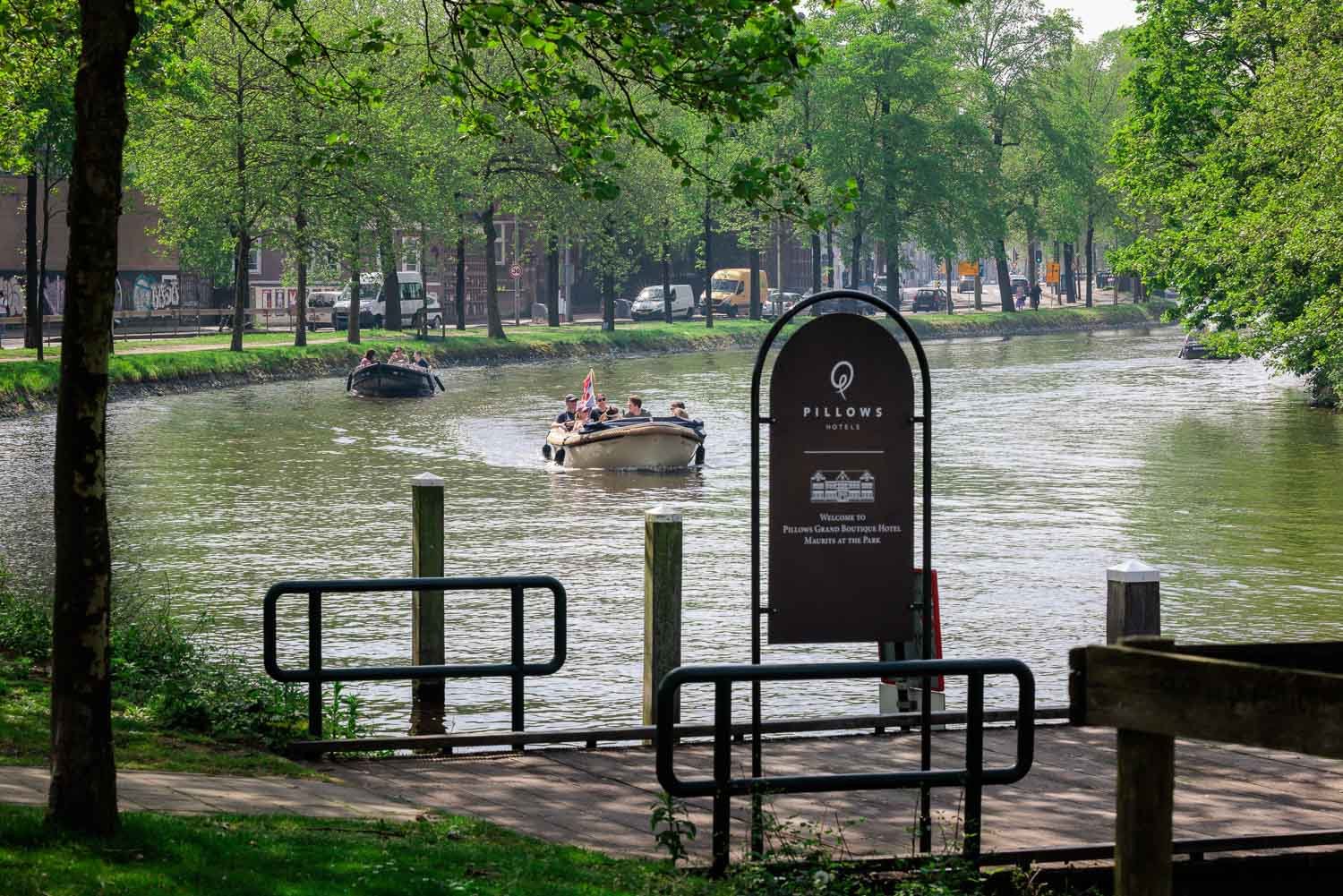 Pillows_Maurits_at_the_Park_Dock_2.jpg