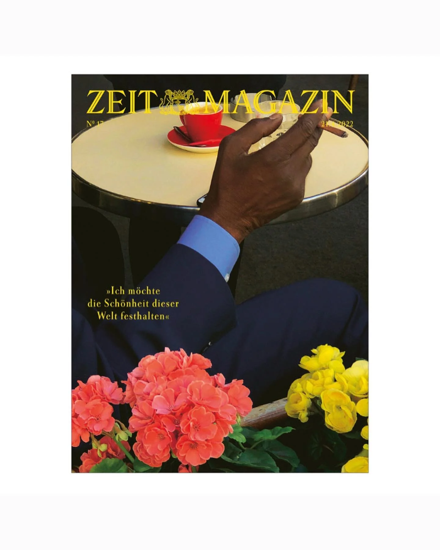 In der kommenden Woche erscheinen zwei besondere Ausgaben @zeitmagazin. 
Sie handeln von einer Revolution und von Frauen, die kein Zur&uuml;ck mehr kennen. Von Krieg und Liebe und von einem Paar, das trotzdem hofft. 

Der Vollst&auml;ndigkeit halber 