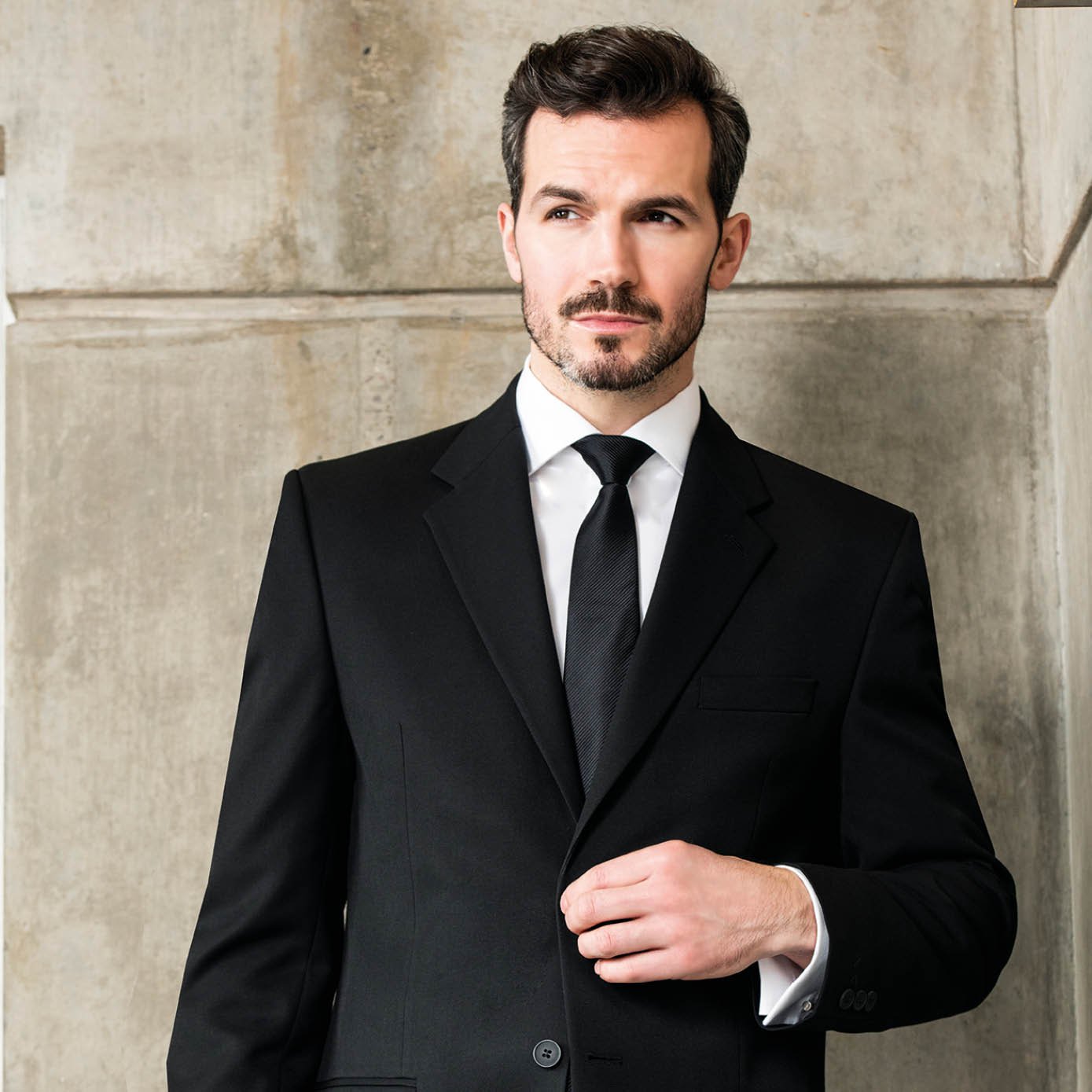 Web_Images_Endurance_Staff_Tailoring10.jpg