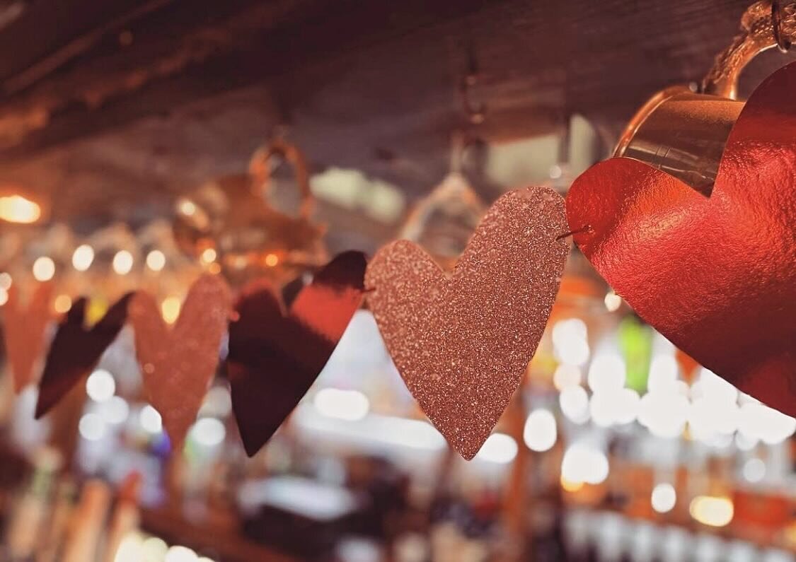 It&rsquo;s not too late to book for Valentines 💕 we have some availability so call us to reserve now. 

We will be serving our usual A La Carte menu, alongside some really lovely dishes on our specials such as Mussels, Beef Wellington, Rack of Lamb,