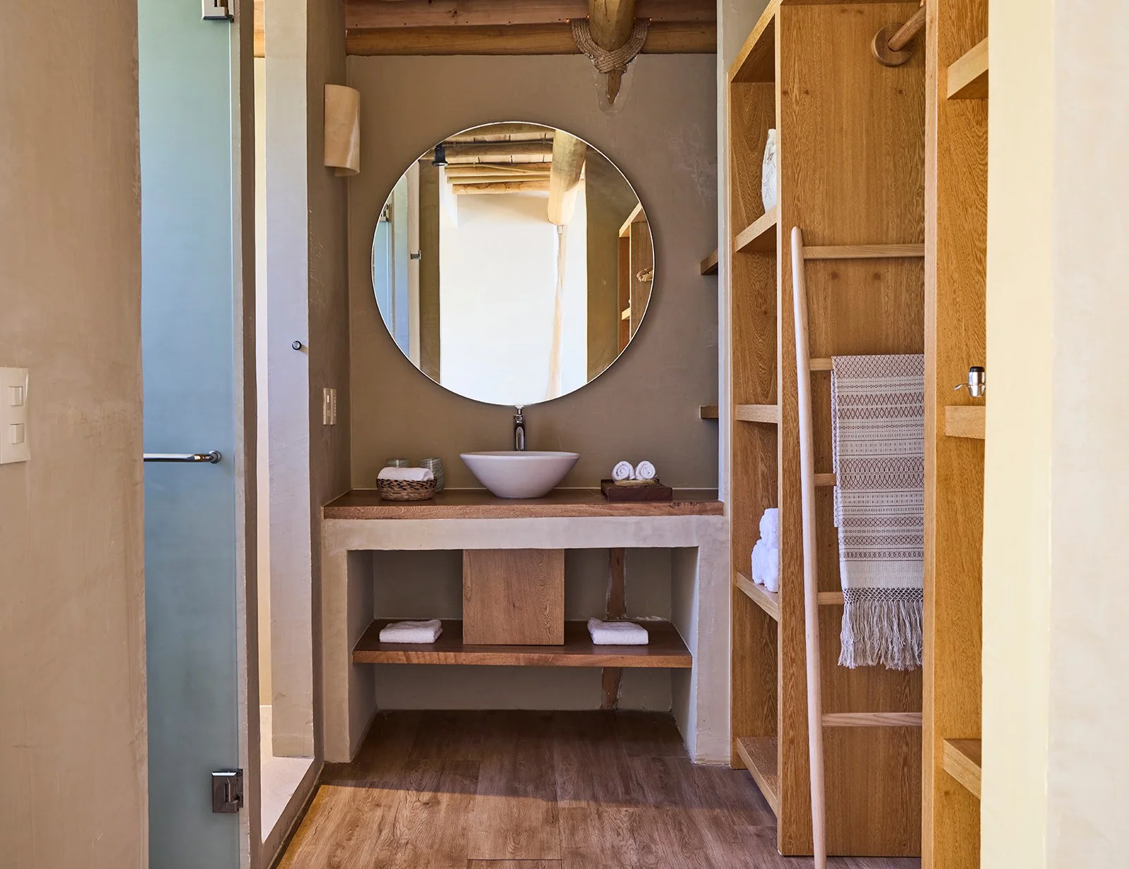 MIXTO - Bathroom.jpg