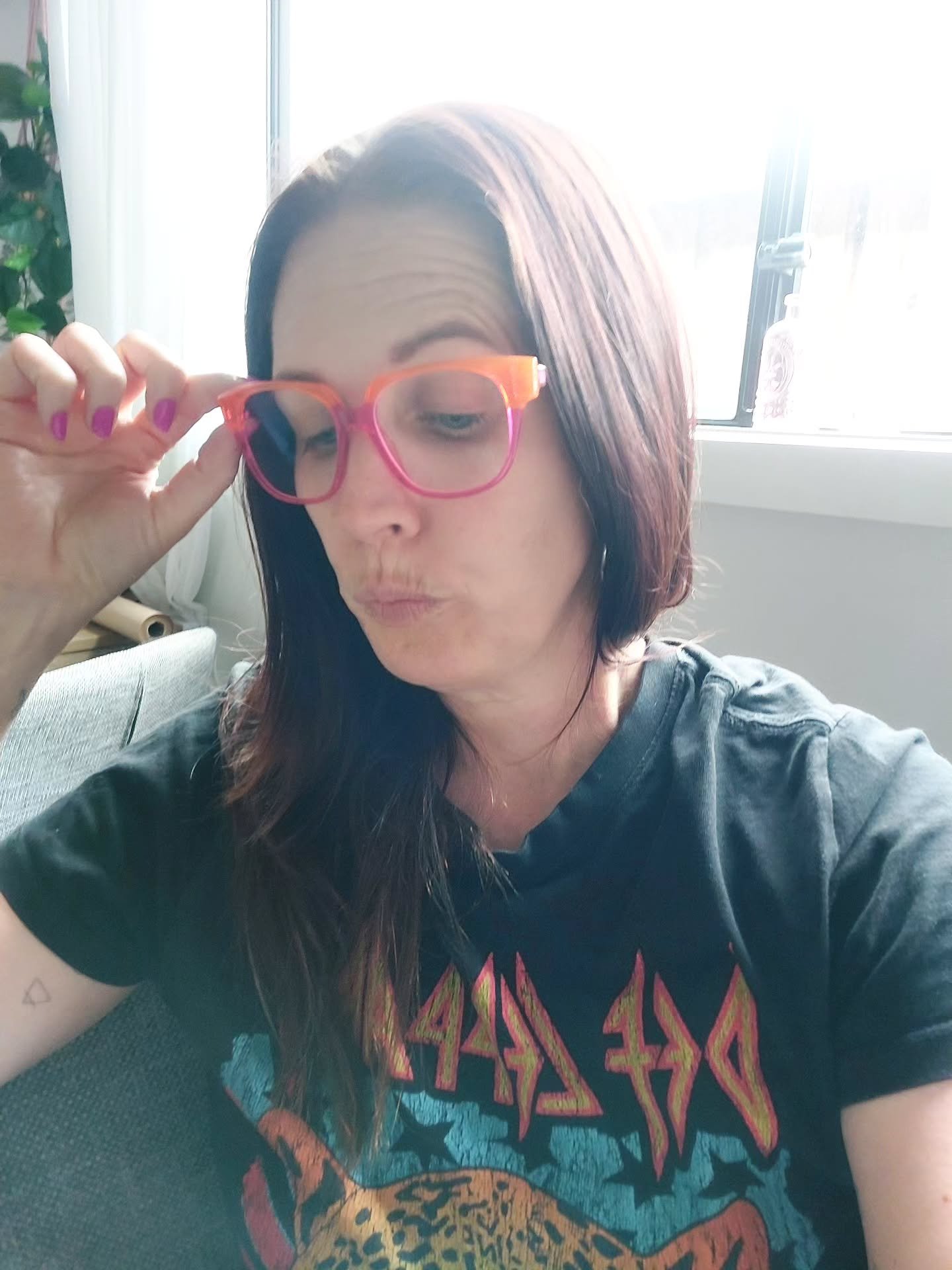 Behind the scenes of a feminist biz babe living her actual best life 💓 Dismantling the patriarchy one joyfilled experience at a time.

Here is my collection of happy snaps from the first quarter of 2026. Giddy up🐎

New glasses
School holiday gamer 