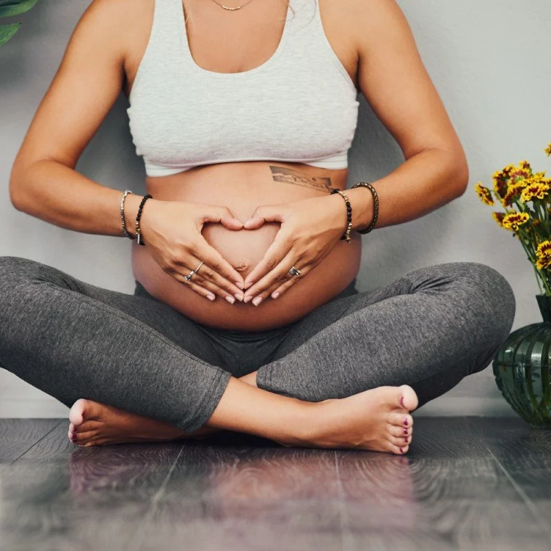 como-crece-la-barriga-de-la-embarazada-mes-a-mes-cambios-en-el-embarazo-md.jpg