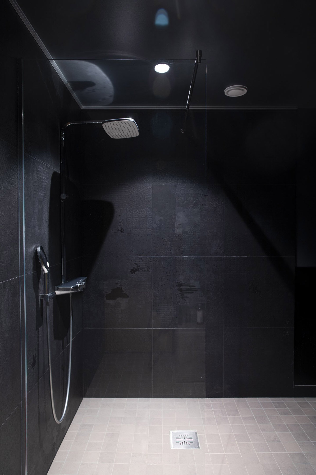 float_2F3A2040.jpg