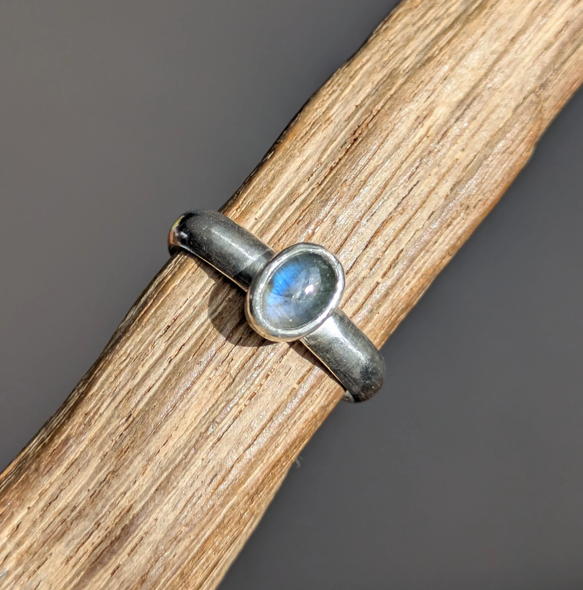 Oval Labradorite Ring