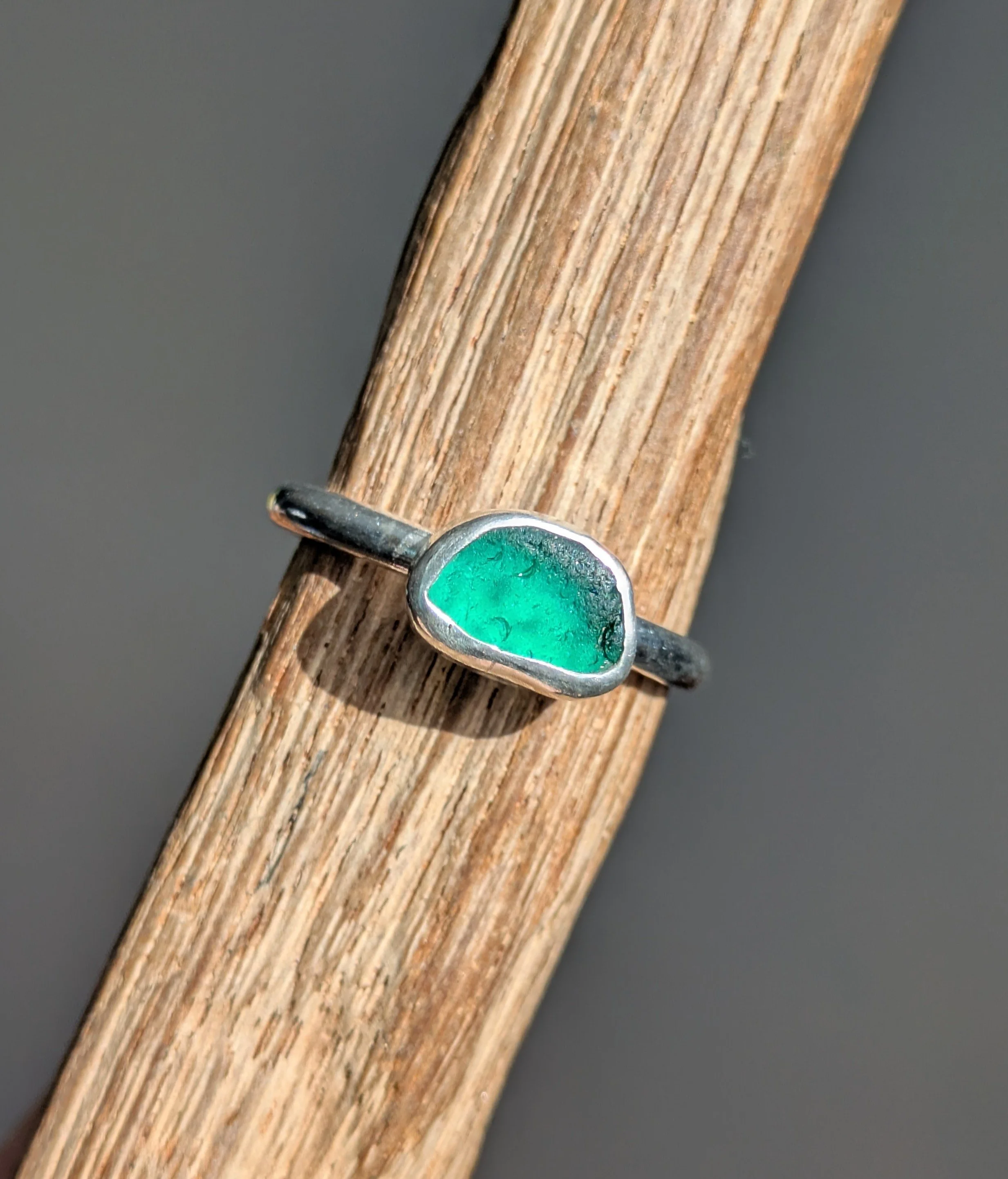 Emerald Green Seaglass ring