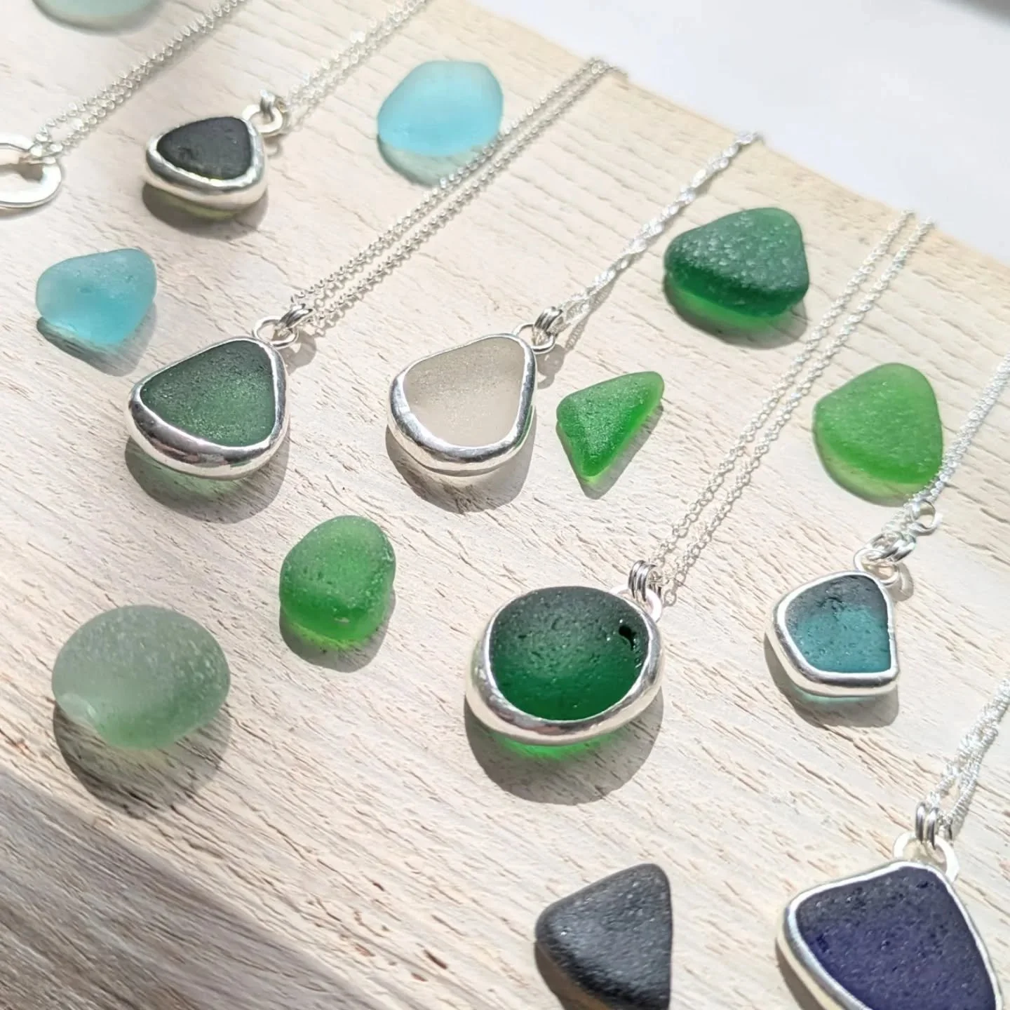 I'm looking forward to being at @thecratecafe this Sunday 30th 10 til 2 for their winter market. 

I'll also have stock at venue 2 of the Bosham Xmas art trail check out @boshamartistsandmakers &amp; @alitotman75 for more details. It's on over the wh