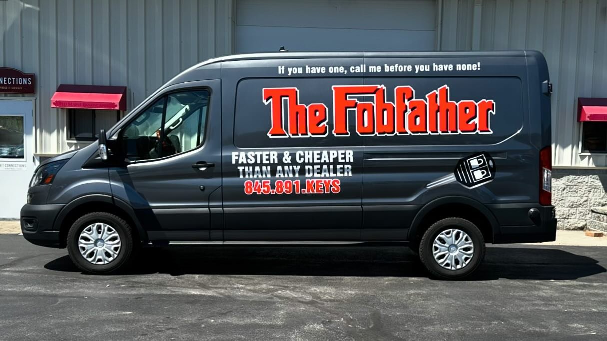 &ldquo;He&rsquo;s gonna make you an offer you can&rsquo;t refuse&rdquo; The Fobfather is the key to helping you out in the future 🔑🗝️ 
.
.
.
#dbgraphics #wrappedbydb #dbbylooker #looker #lookervinylco #wrapped #vinylwrap #vinylwraps #vinylwrapping 