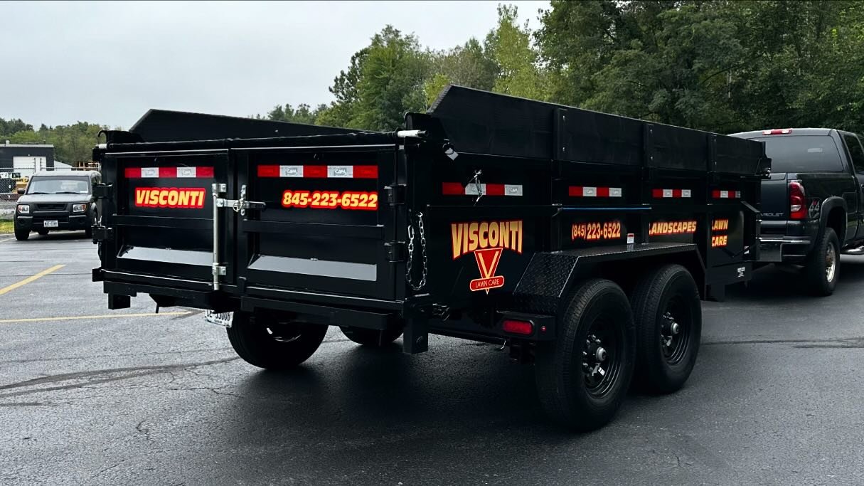 Red and gold layered die cut lettering for Visconti Lawn and Landscapes open trailer 
.
.
.
.
#dbgraphics #wrappedbydb #dbbylooker #looker #lookervinylco #wrapped #vinylwrap #vinylwraps #vinylwrapping #carwrap #3m #avery  #paintisdead #wraps #customg