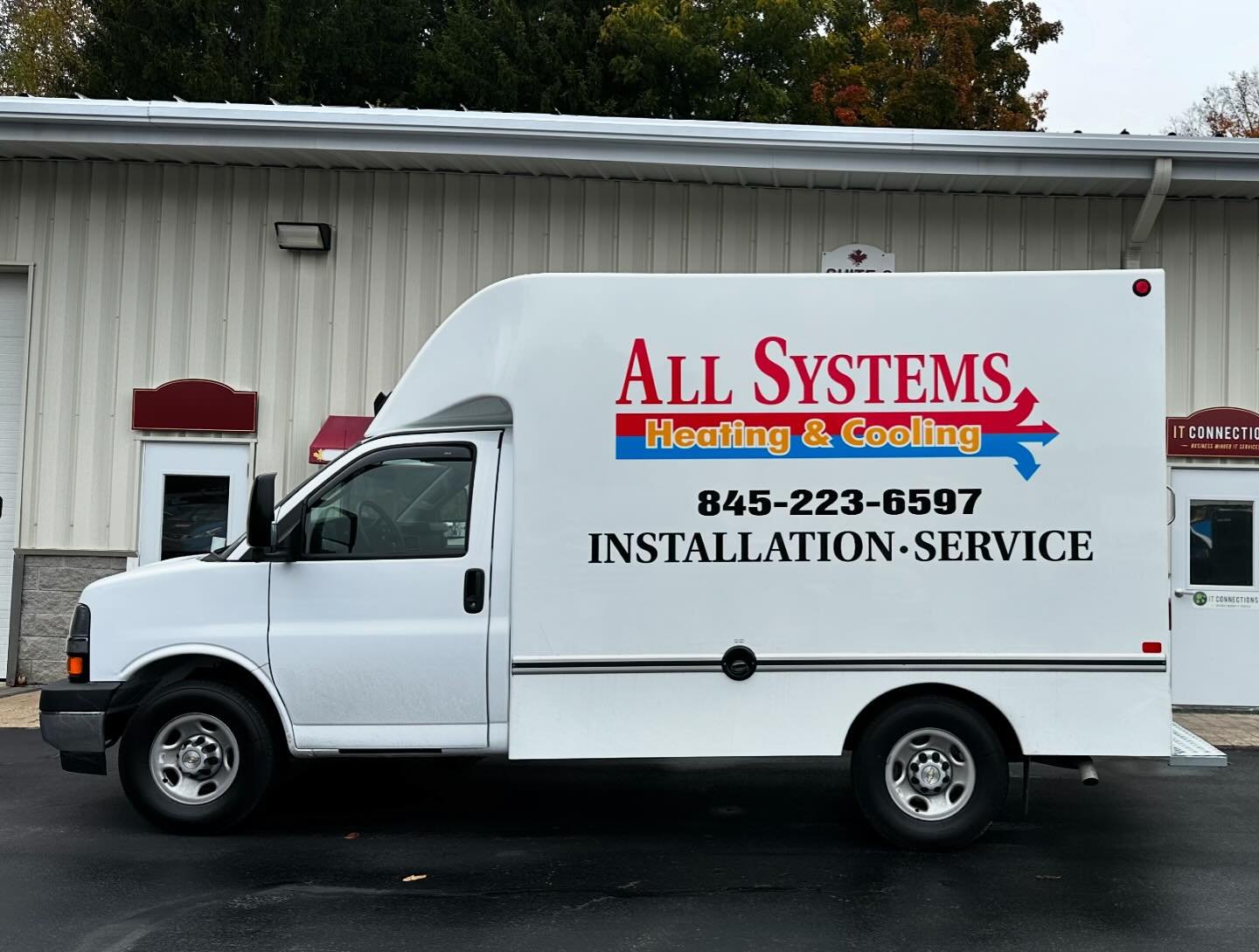 Cold weather is approaching, you might need these guys to make sure your house stays warm all winter @all_systems_heating_cooling 
.
.
.
.
#dbgraphics #wrappedbydb #dbbylooker #looker #lookervinylco #wrapped #vinylwrap #vinylwraps #vinylwrapping #car