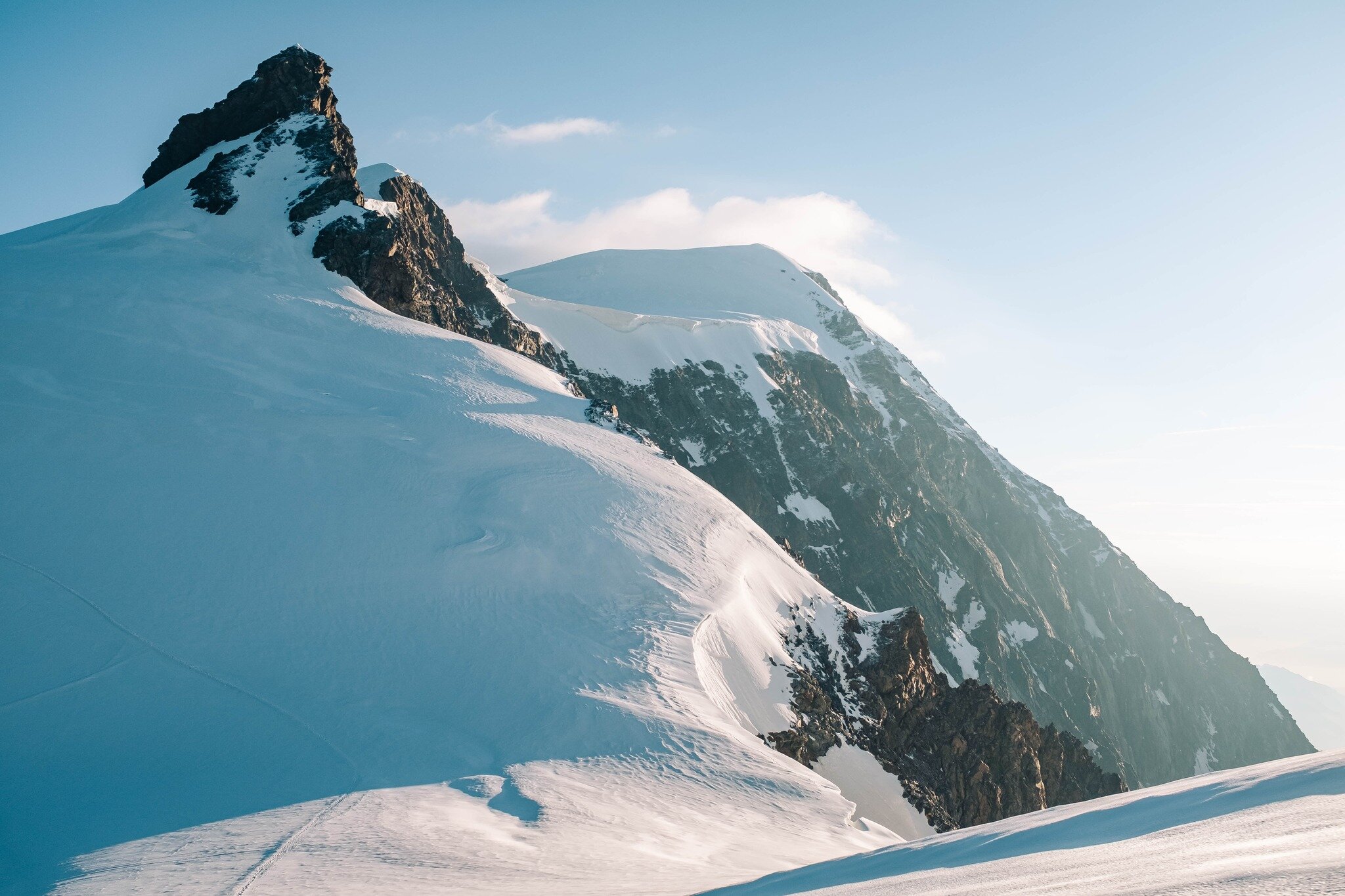 You get up early so you get the view, but also because the snow is harder in the morning because it's colder, which makes it easier to walk on and less likely to fall into a big ol crevasse. 

 #noboundaries #adventuretravel #explore #climbing #nobou