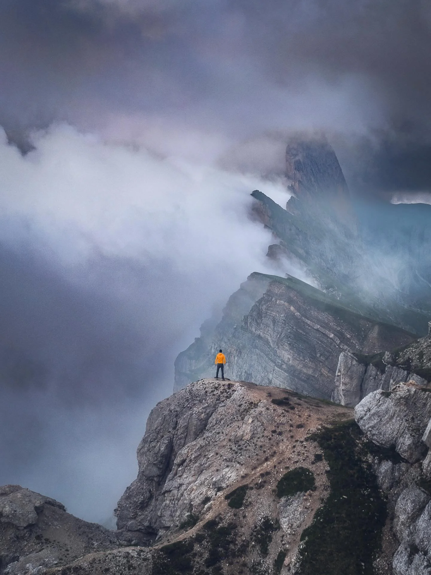 Got up early hoping the peaks would stay in the clouds.
The mist kept rolling in, hiding and revealing the ridges.
Light was soft, no harsh contrast&mdash;just layers and depth.
I waited for small breaks to define the shapes.
Conditions like this mak