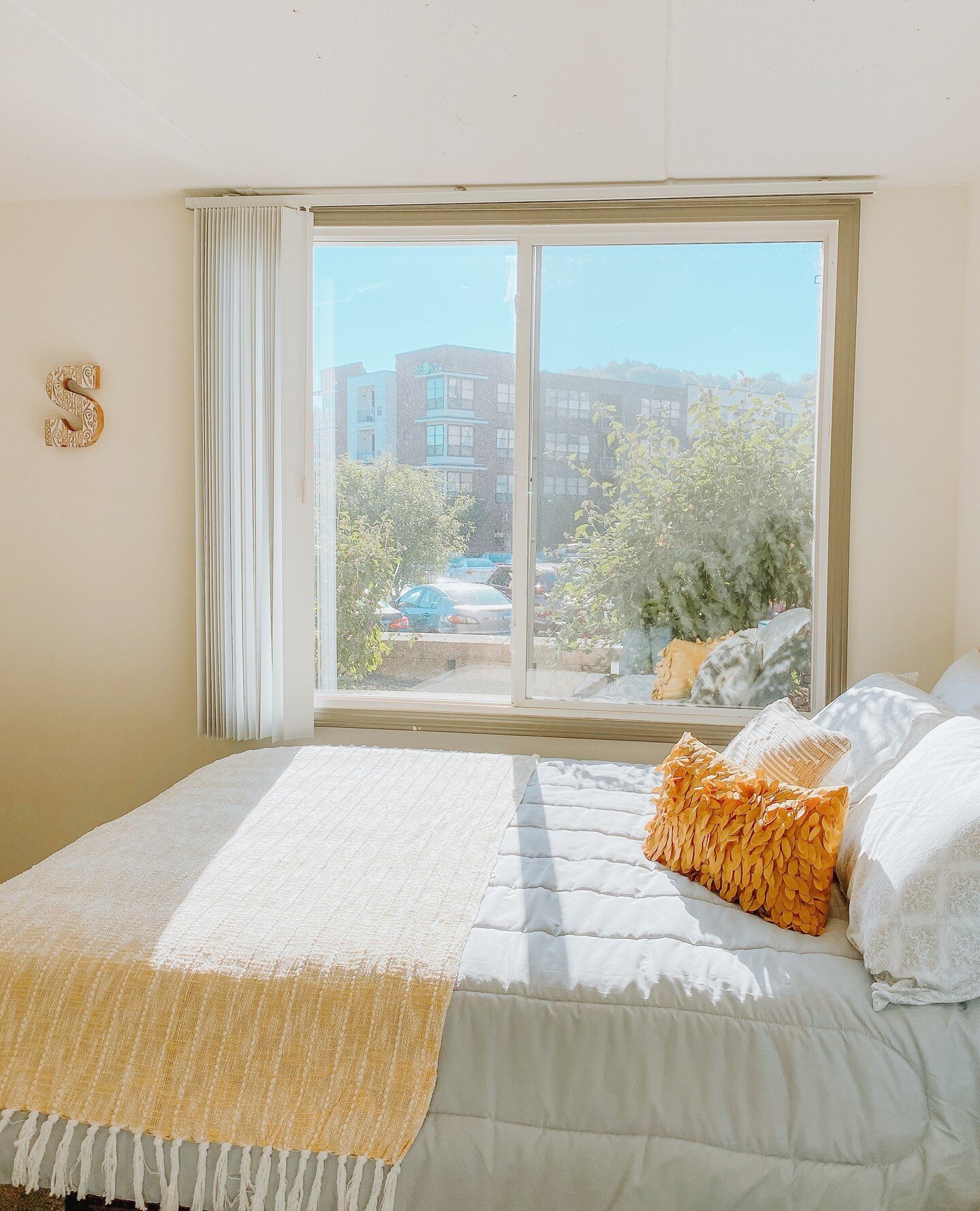 ✨Find your perfect abode in one of our stunning apartments for rent. Our cozy studios are the perfect fit for anyone. Come home to the comfort and security you deserve.✨ #apartmentsforrent #homeiswheretheheartis #livesouthgreen #riverpark