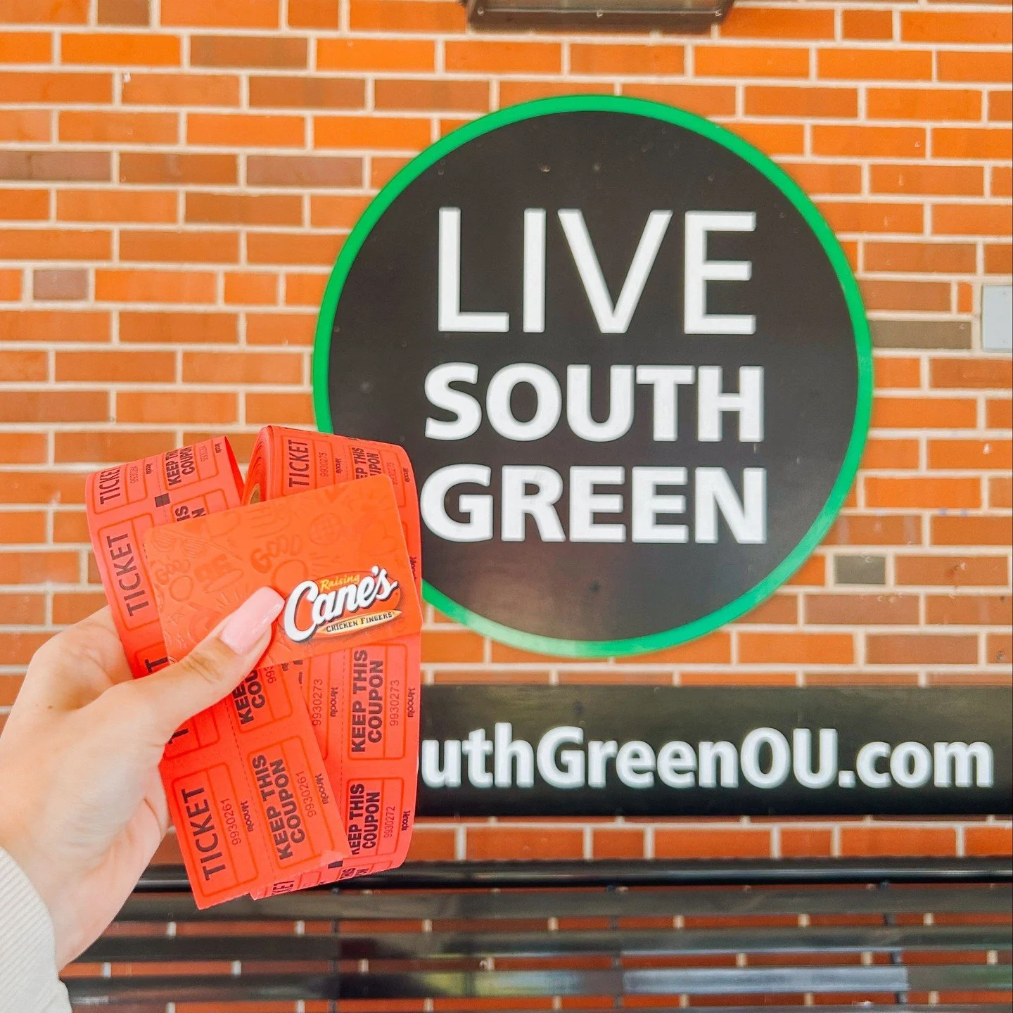We needs Cane's after this HOCO weekend😛 Stop by the office or comment bellow to enter the Cane's gift card raffle❤️