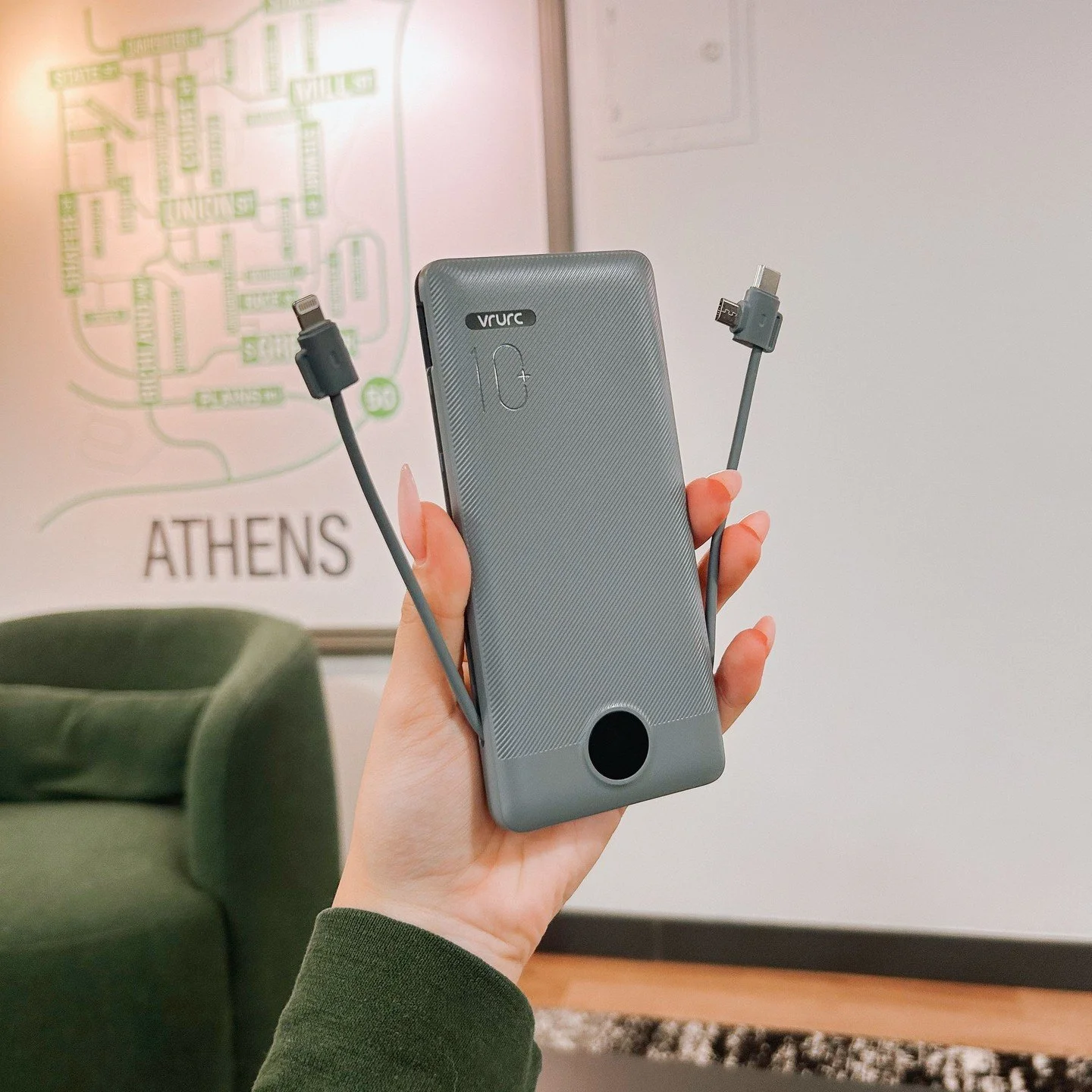 Day 3 of 10 days of giveaways and today is a portable charger📱⚡️! Like + tag 2 friends in the comments if you want to be entered in the give away. Winner will be contacted in the morning!