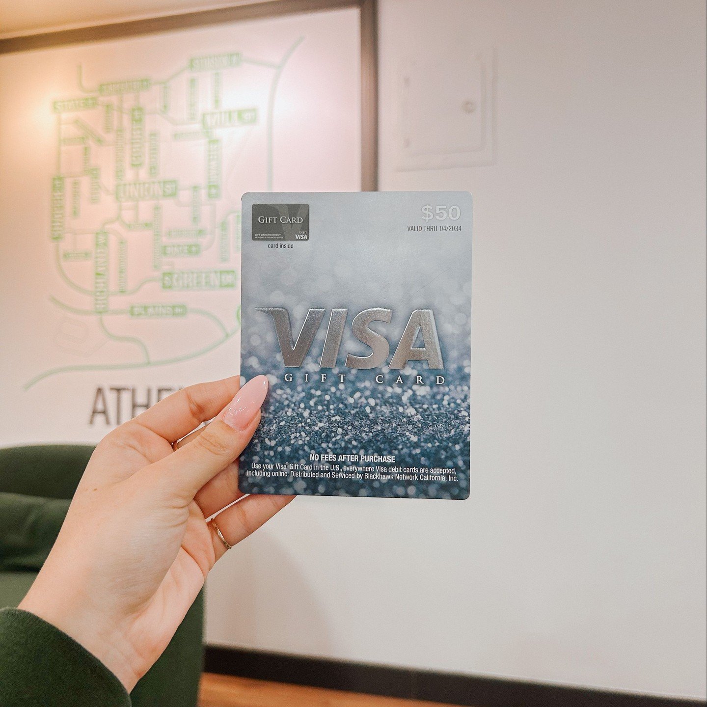 For our final day of our 10 days of giveaways we are giving away a $50 visa gift card! Like + tag 2 friends in the comments if you want to be entered in the give away. Winner will be contacted in the morning!💸❄️