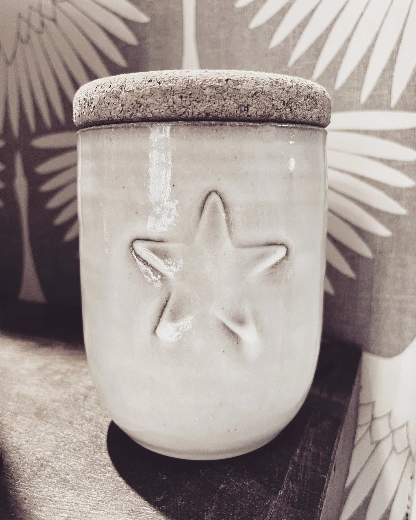 ⭐ Small Victories ⭐

I make a lot of lists. I love them because they quiet the riot of all the things I think about to run this indie business of mine. 

Before I even put pencil to paper today, a list formed in my head : small victories to keep me k